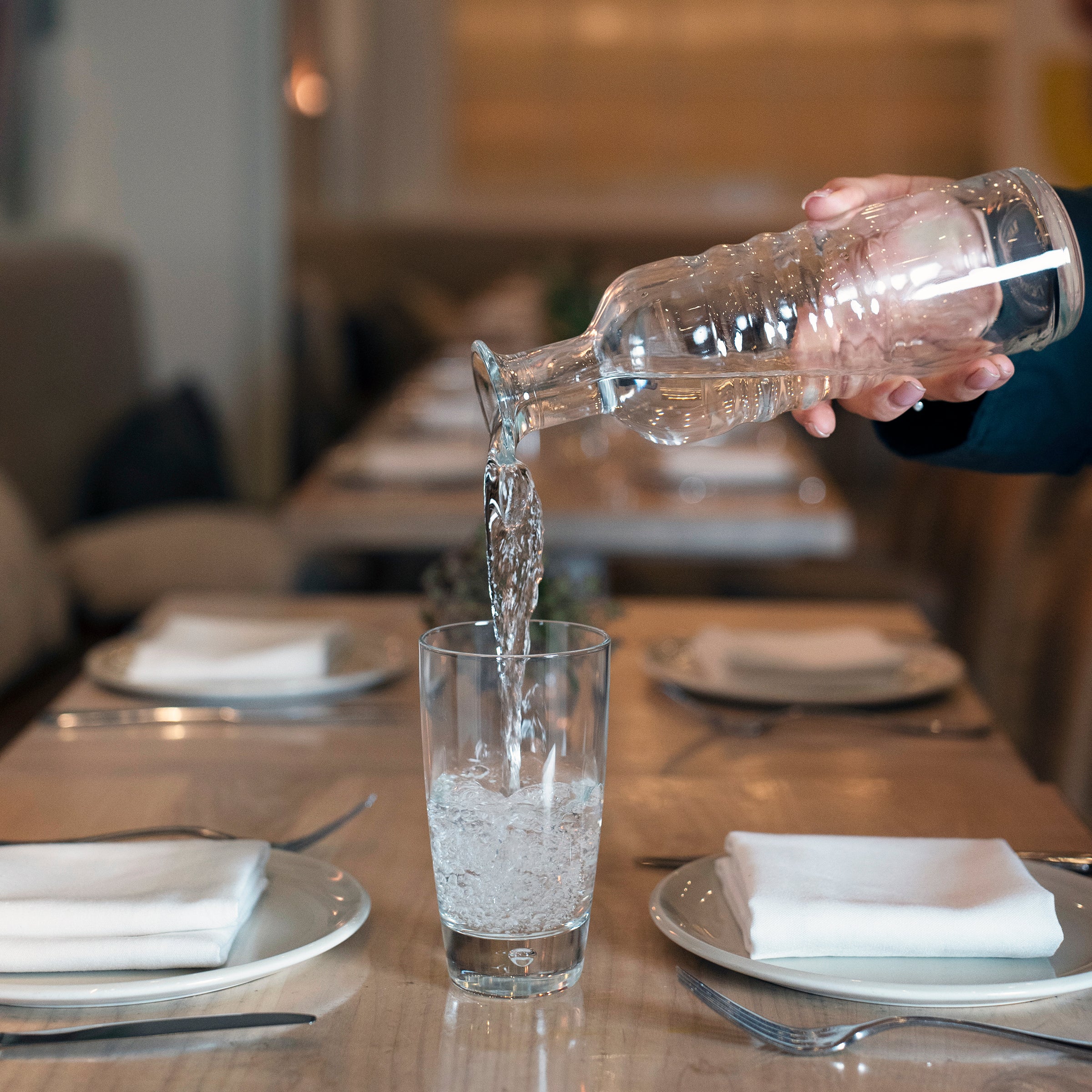 Optima 25.25 oz Acqua / Water Bottle (1 Piece)