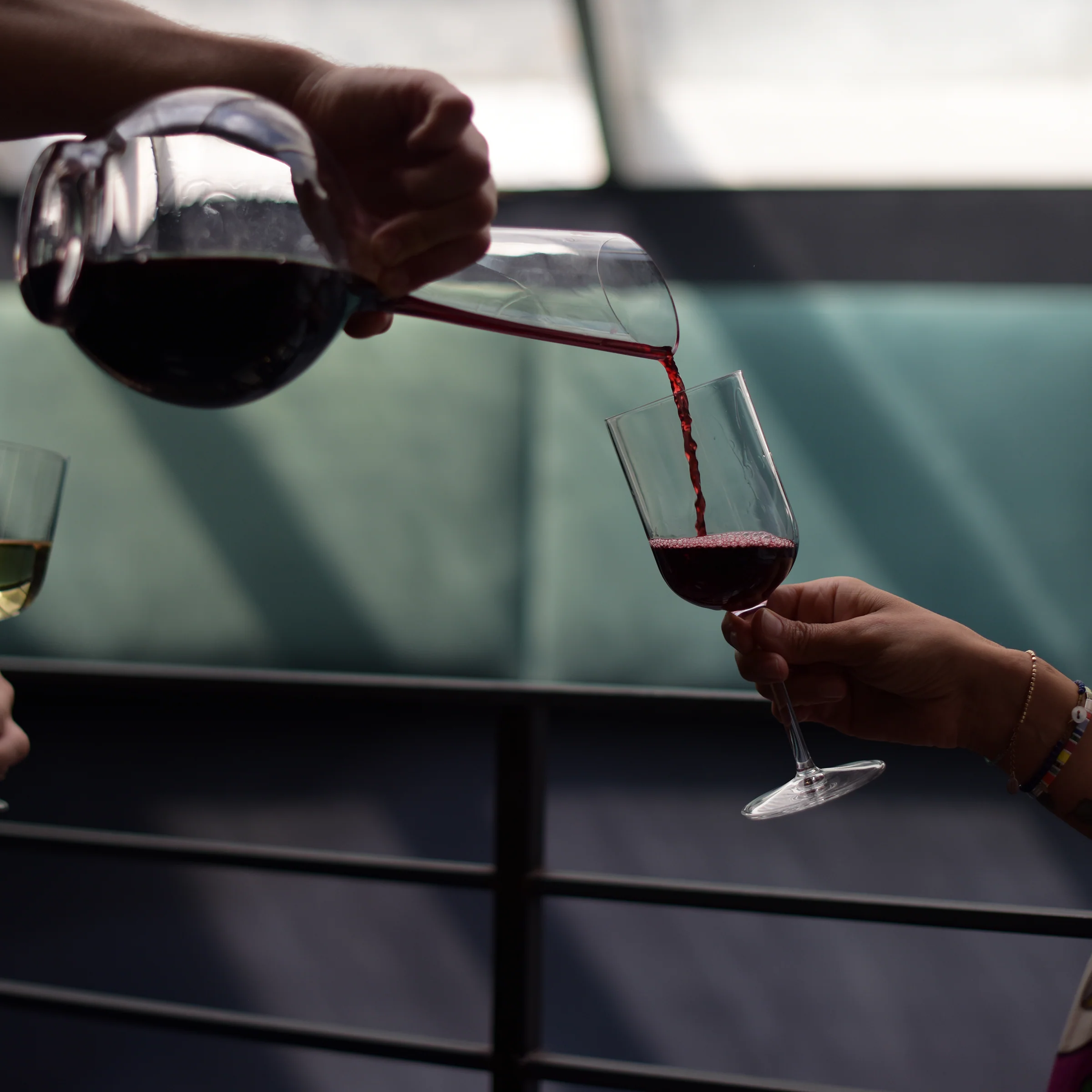 Sublime 25.25 oz Wine Decanter (1 Piece)