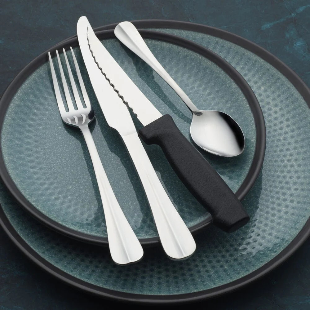 Simplicity 16 Piece Flatware Set, Service for 4