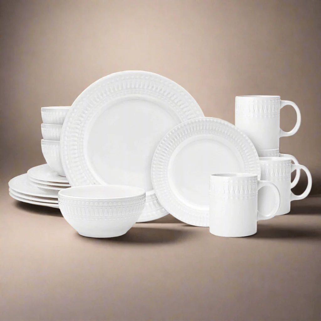 Cassandra 16 Piece Dinnerware Set, Service for 4