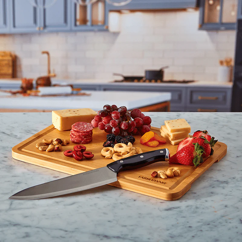 Farberware Build-A-Board ™ Snacklebox Locking Cutting Board Lid, Portable Charcuterie Storage with Compartments 11x16