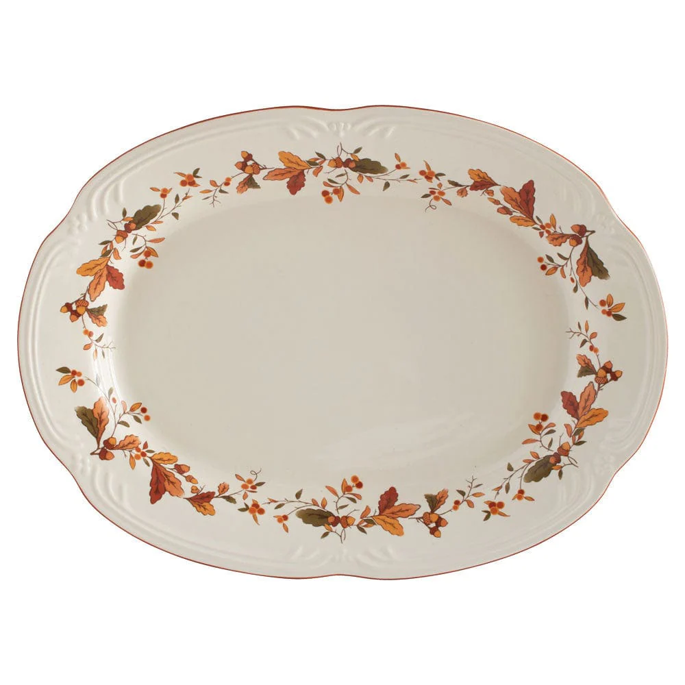 Autumn Berry Service for 8 with Serveware