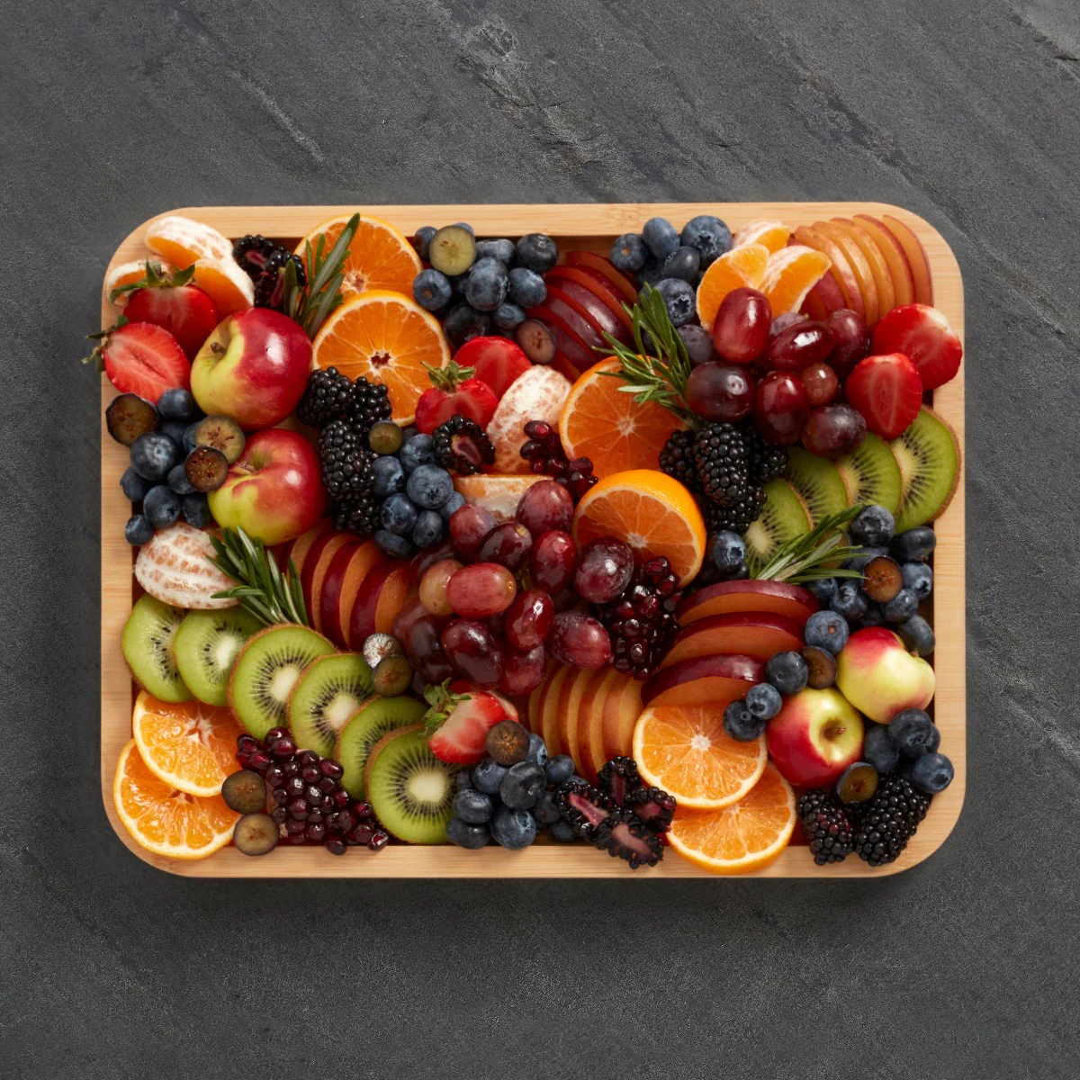 Farberware Build-A-Board ™ Cutting Board with Clear Locking Lid, 11x14