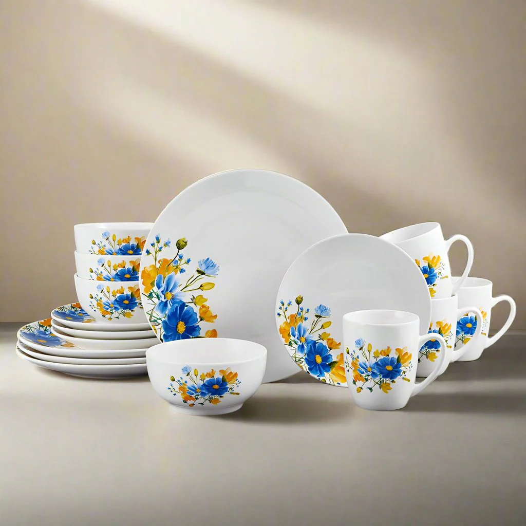 Rhea 16 Piece Dinnerware Set, Service for 4