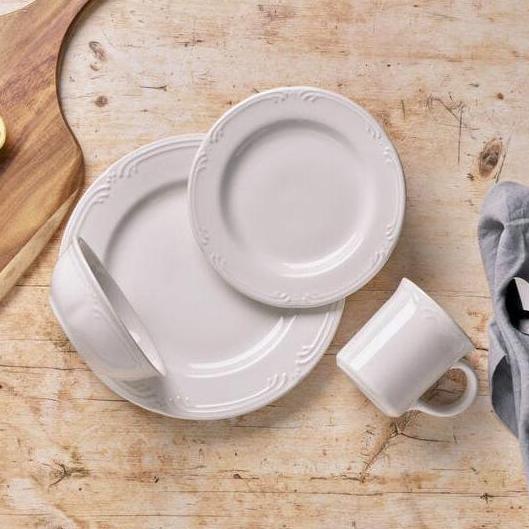 Filigree® Dinnerware Set