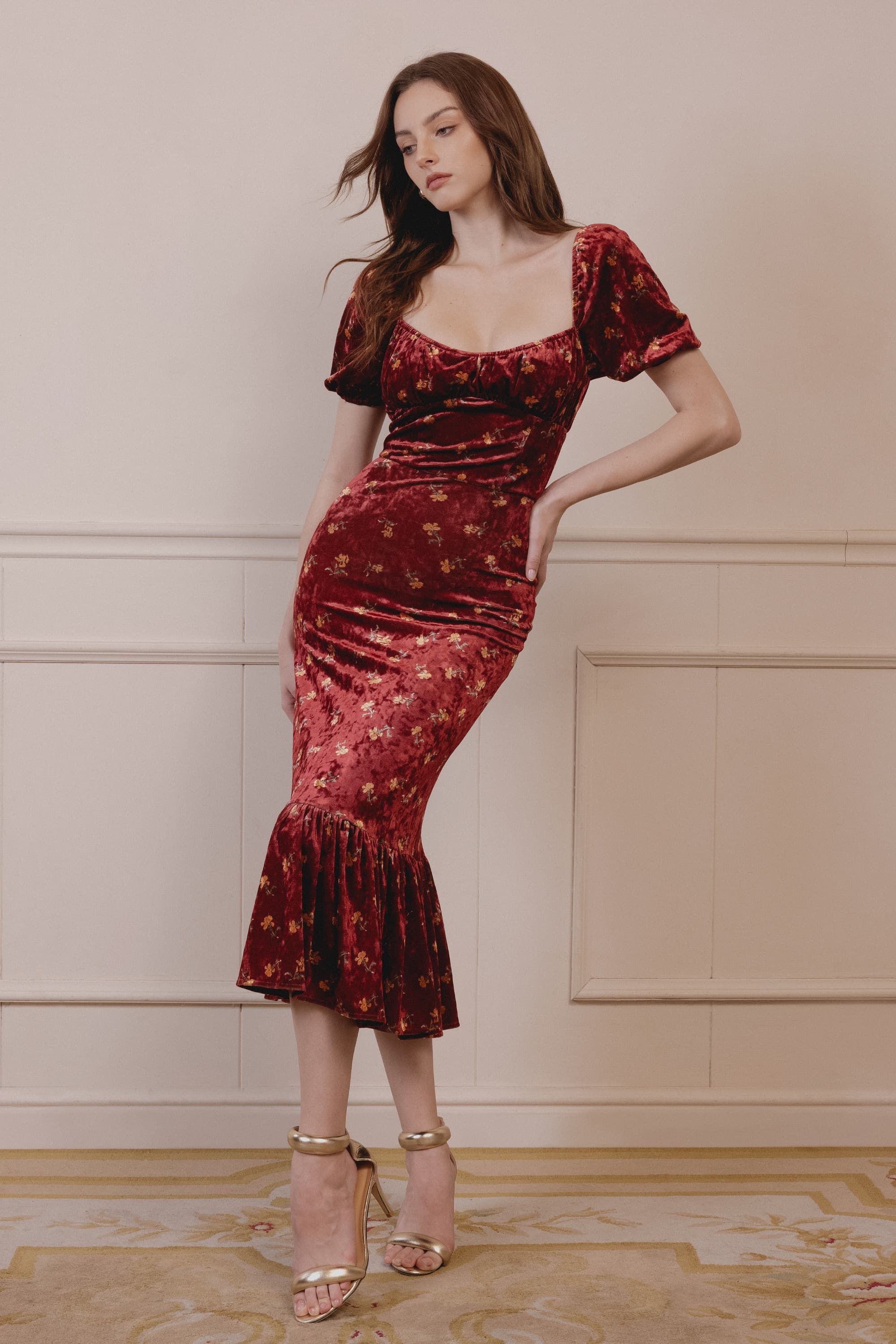 Brielle Squared Neckline Velvet Midi Dress in Red