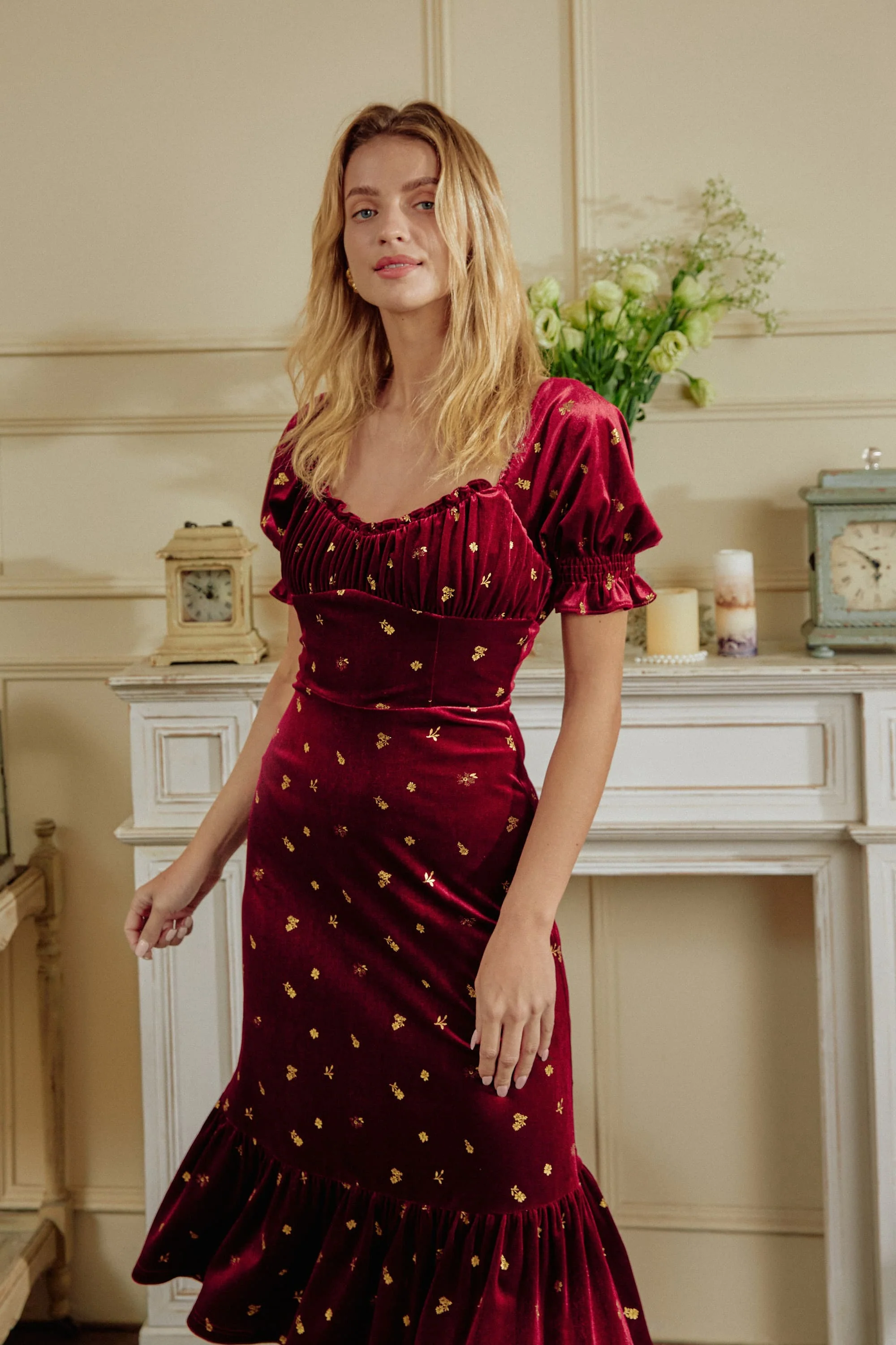 Reeva Gold Print Velvet dress Midi Dress