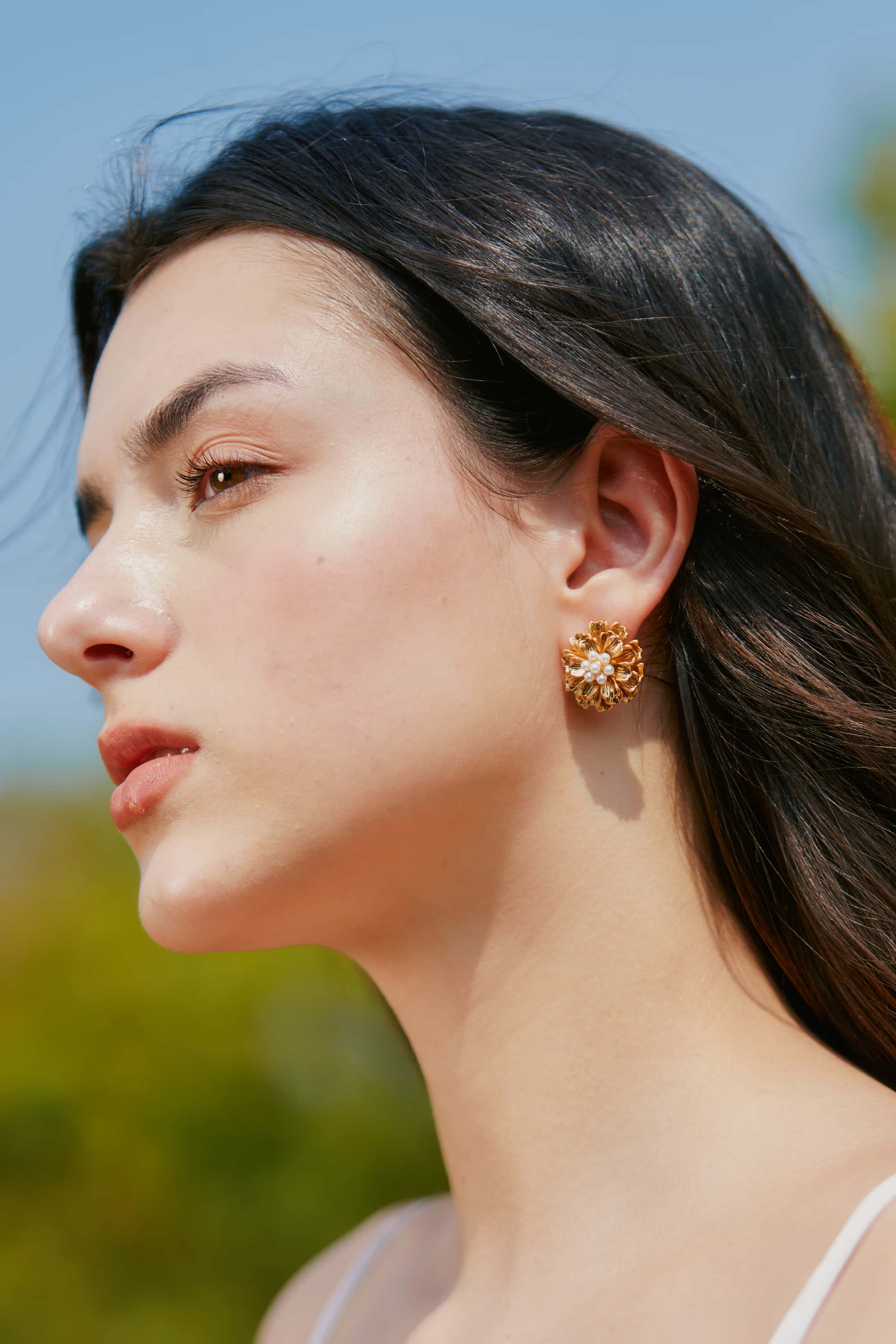 Vintage Metal Flower Pearl Earrings