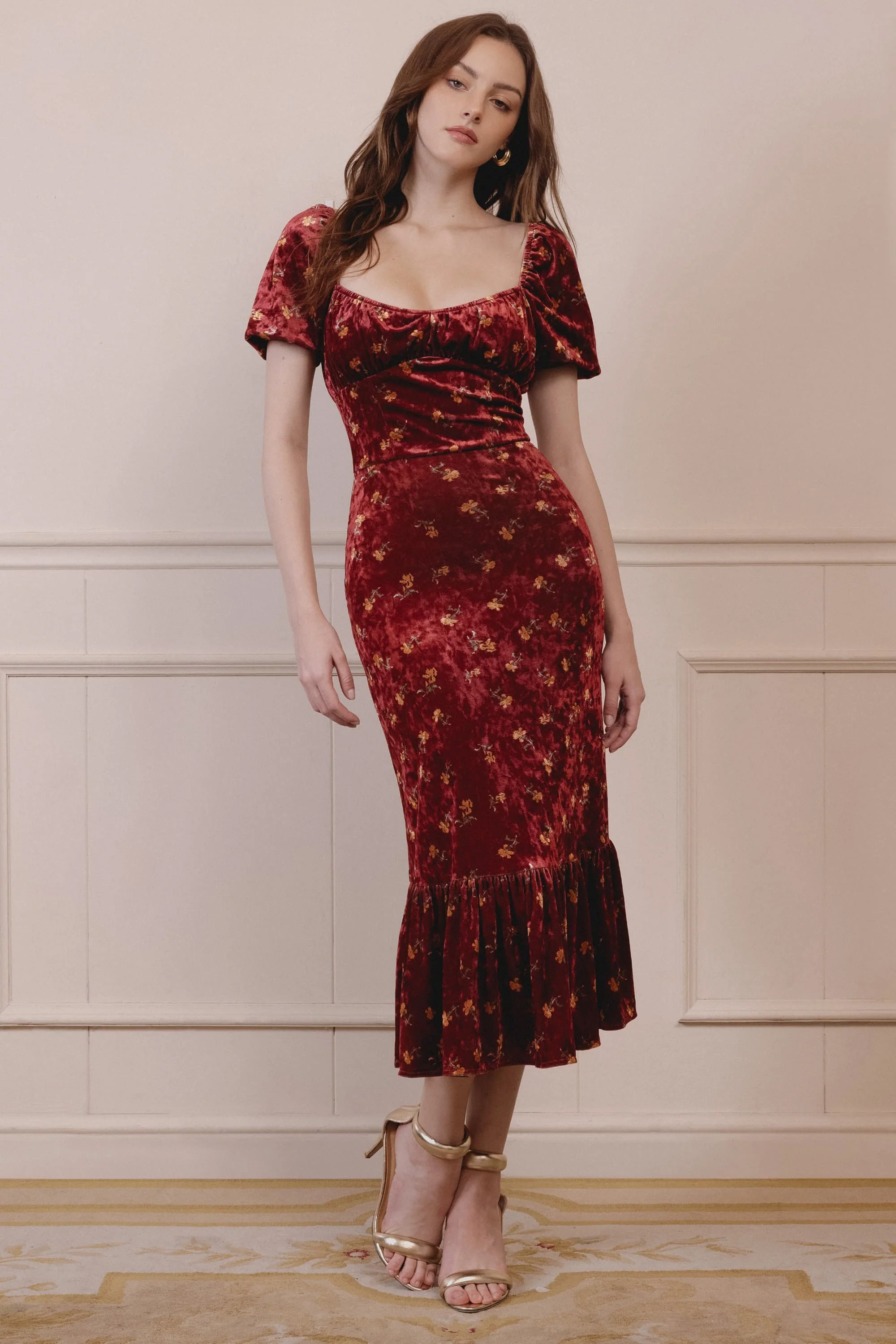 Brielle Squared Neckline Velvet Midi Dress in Red