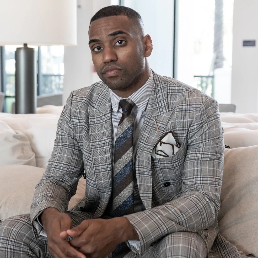 Brown Border Linen Pocket Square