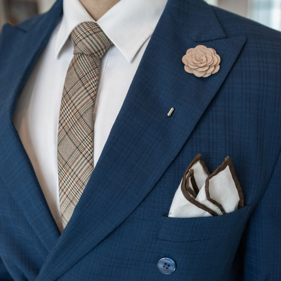 Checkmate Tan Tie Set