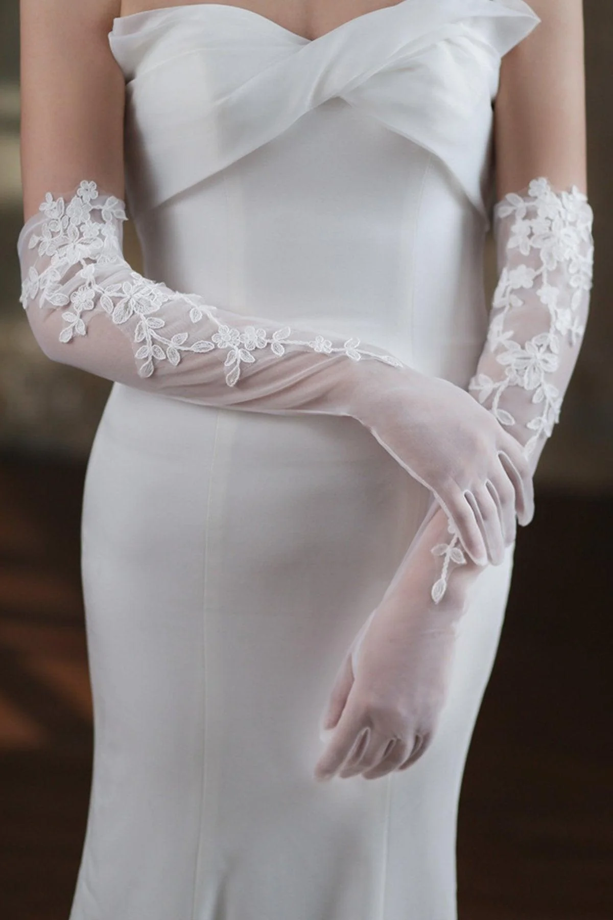Fingertips Opera Length Tulle Wedding Gloves CD0106