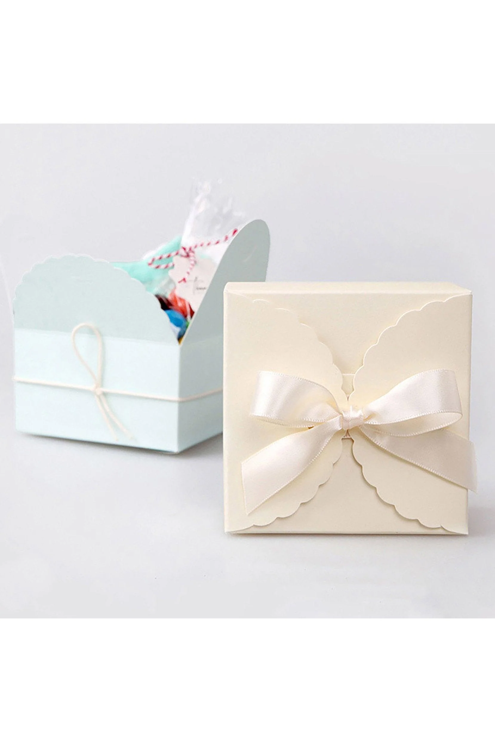 Light Blue/Yellow Favor Boxes CGF0239 (Set of 12 pcs)