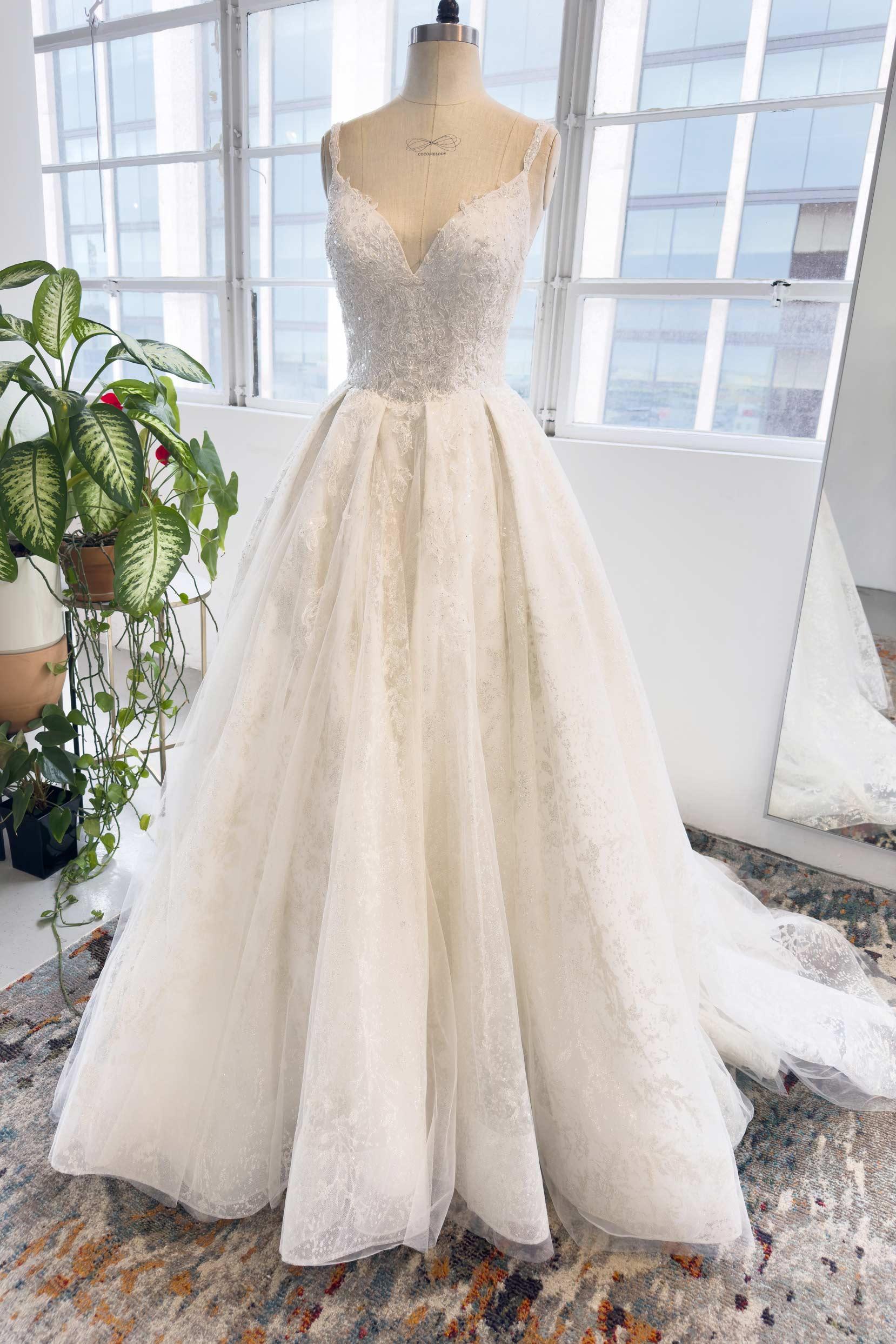 A-Line Chapel Train Lace Tulle Wedding Dress CW3005