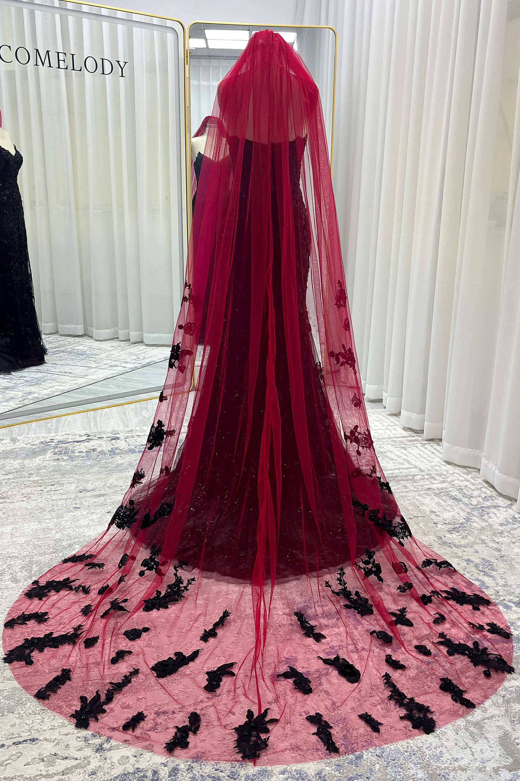 One-tier Lace Edge Tulle Chapel Veils with Appliques Beading CV0395