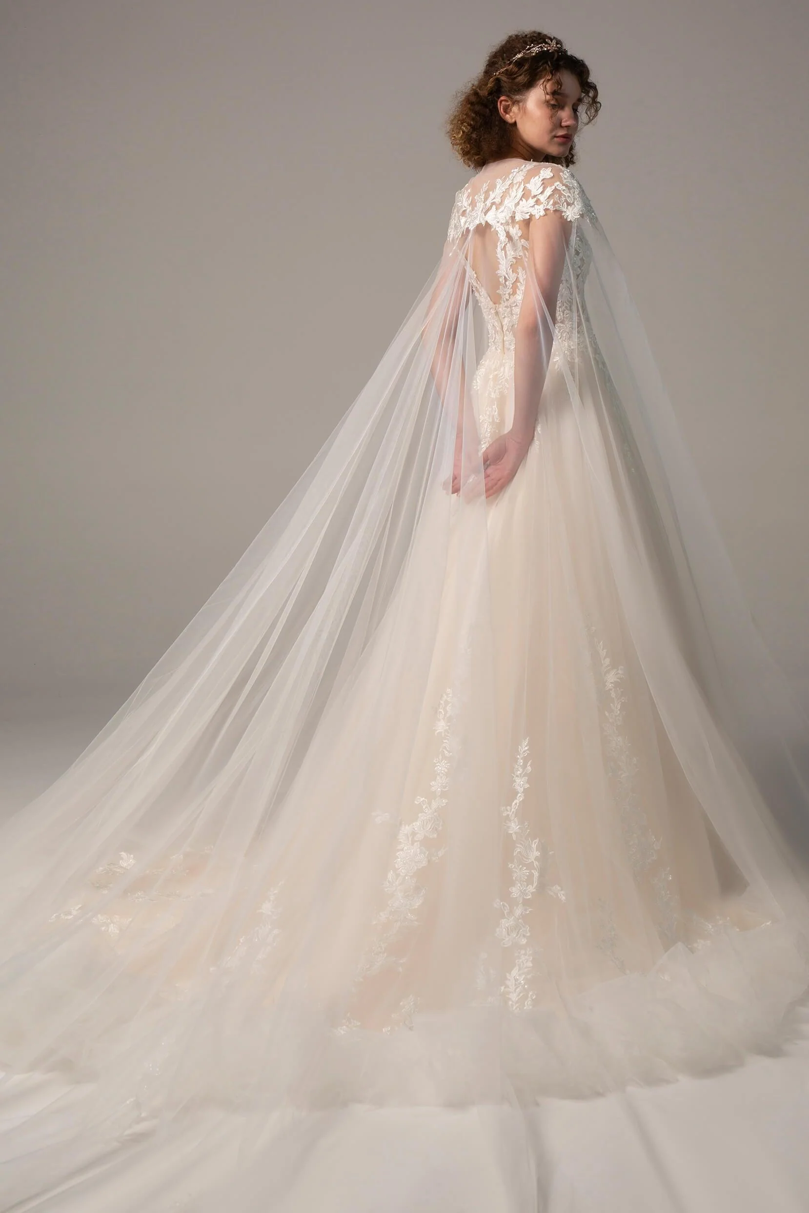Tulle Wedding Wrap with Appliques Beading CJ0080