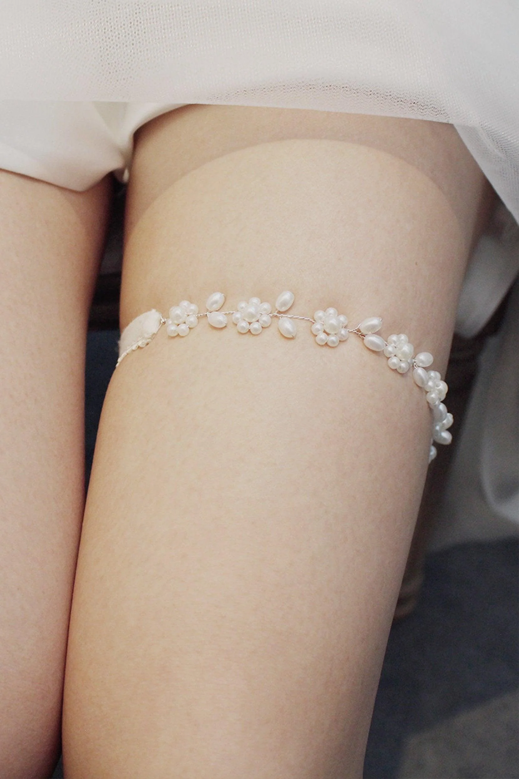 Pearls Wedding Garter CZ0315