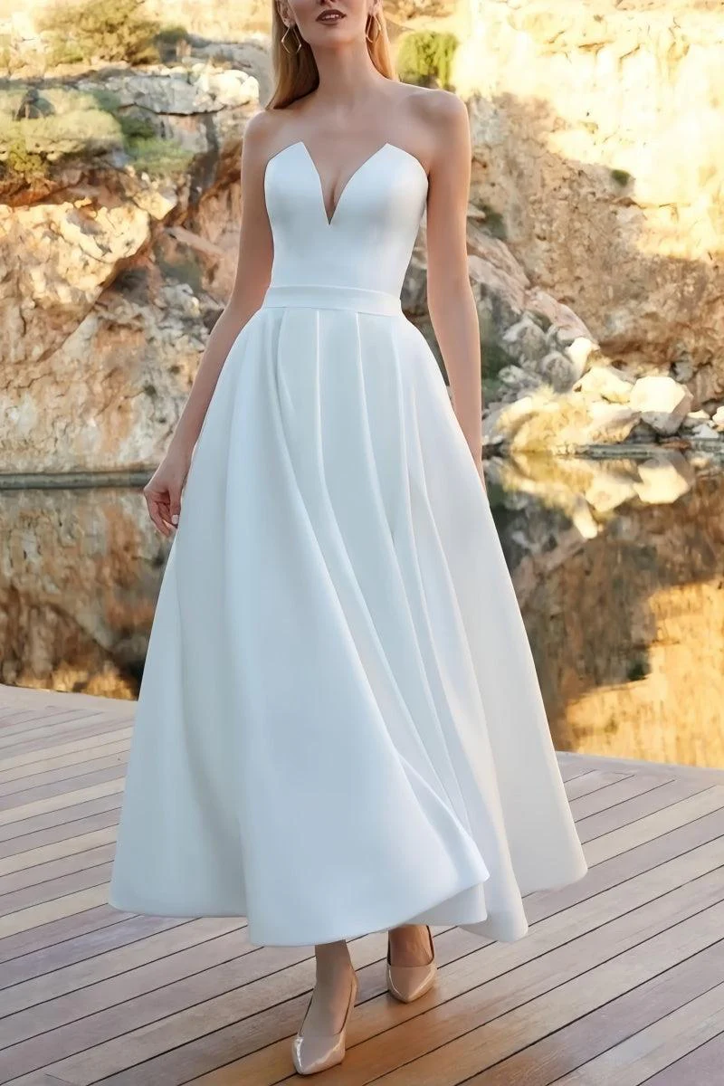 A-Line V-Neck Sleeveless Satin Dress With Pockets CW3388