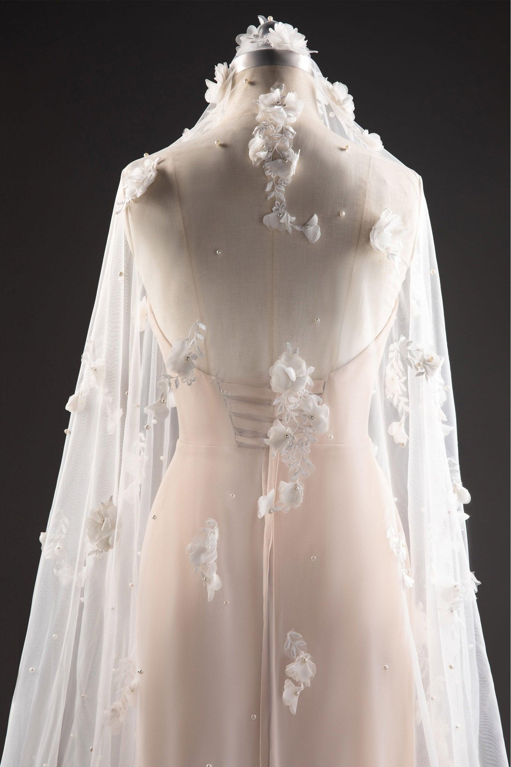 One-tier Cut Edge Tulle Cathedral Veils with Flower Beading CV0284