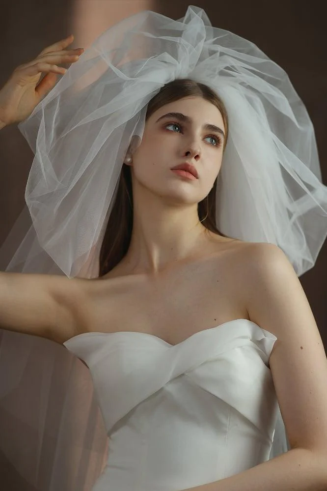 Three-tier Cut Edge Tulle Waist Veils with CV0377