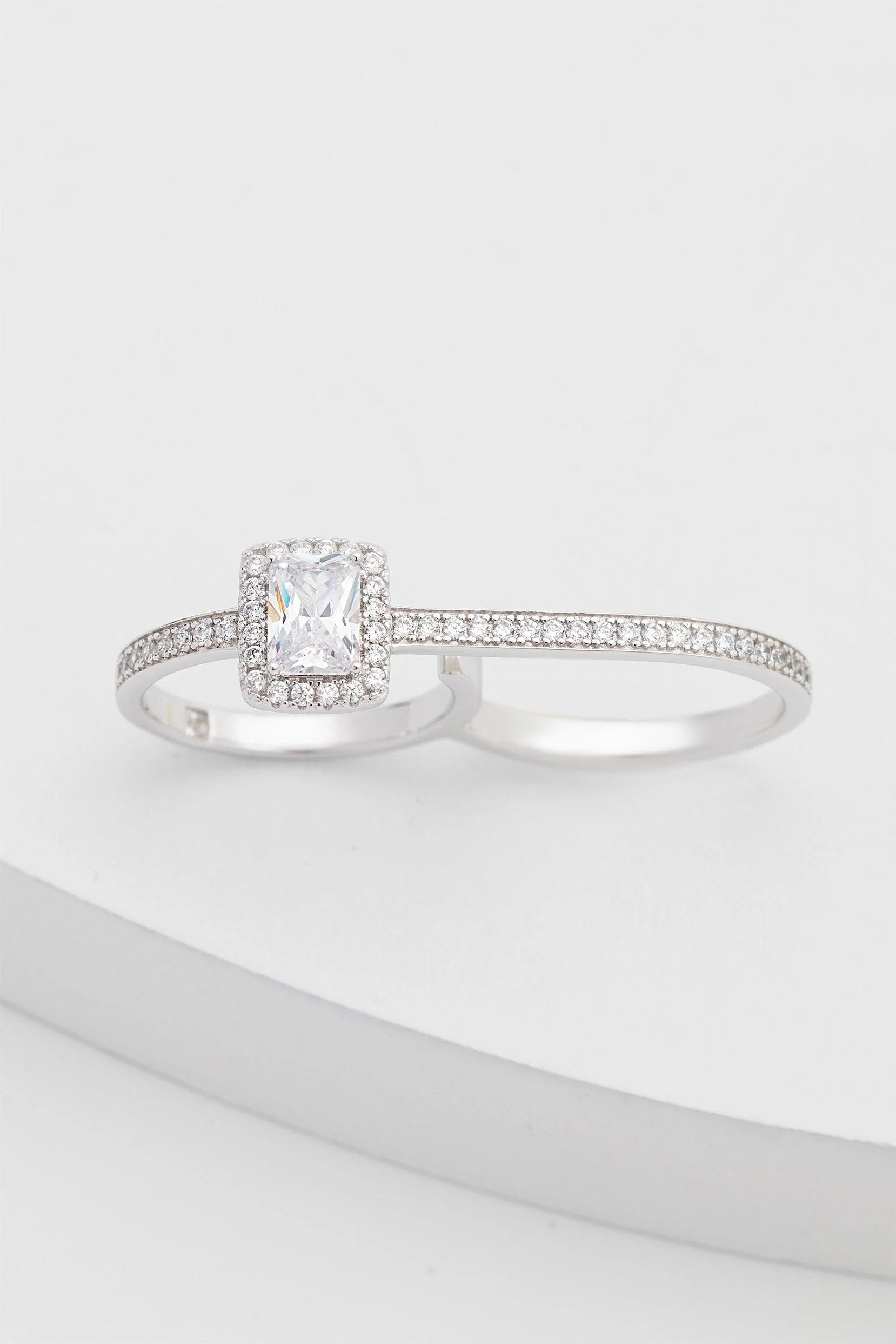 Rhodium plated Rings with Crystals CR0006