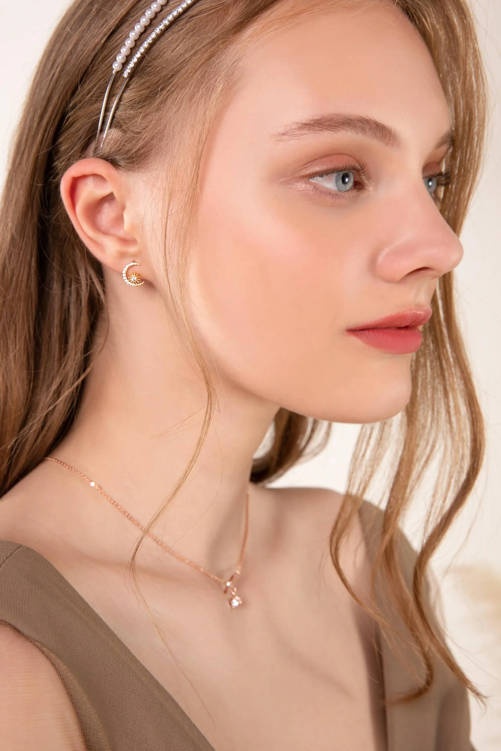Alloy Earrings with Zircon CE0108
