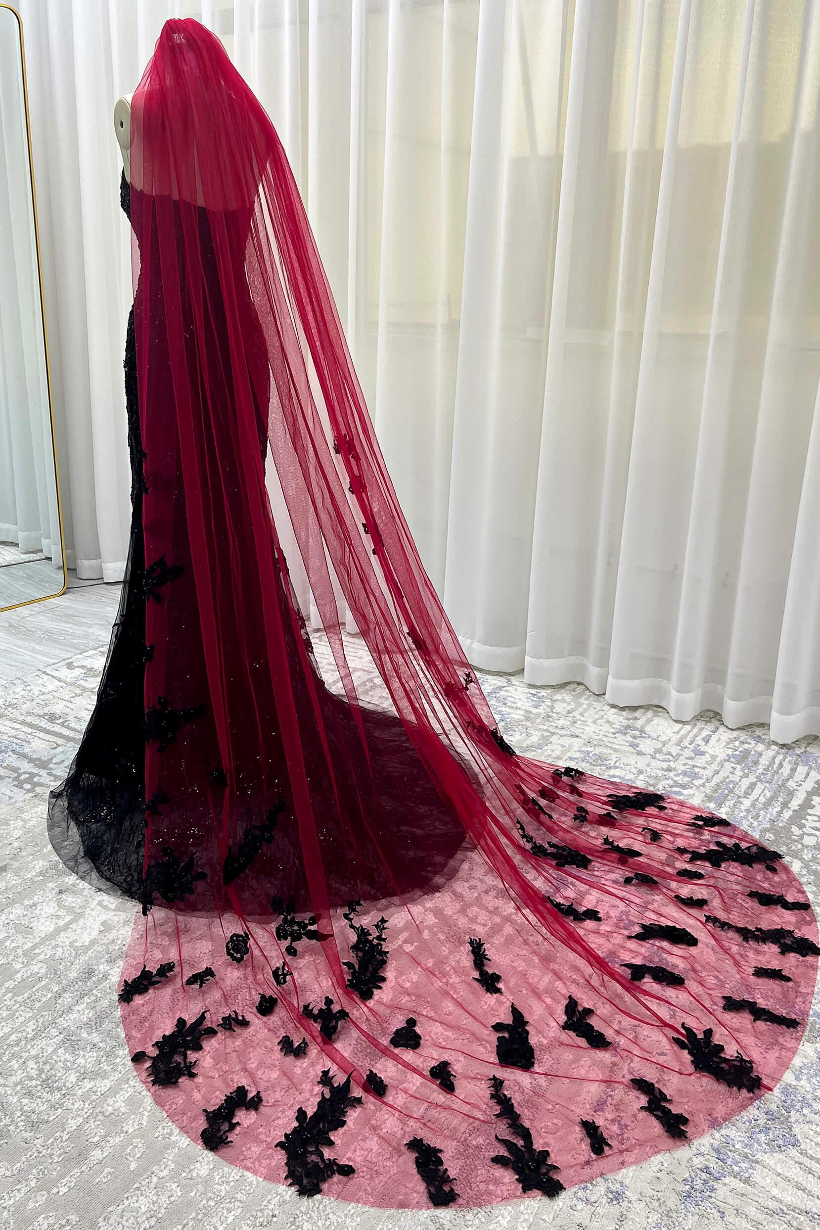 One-tier Lace Edge Tulle Chapel Veils with Appliques Beading CV0395