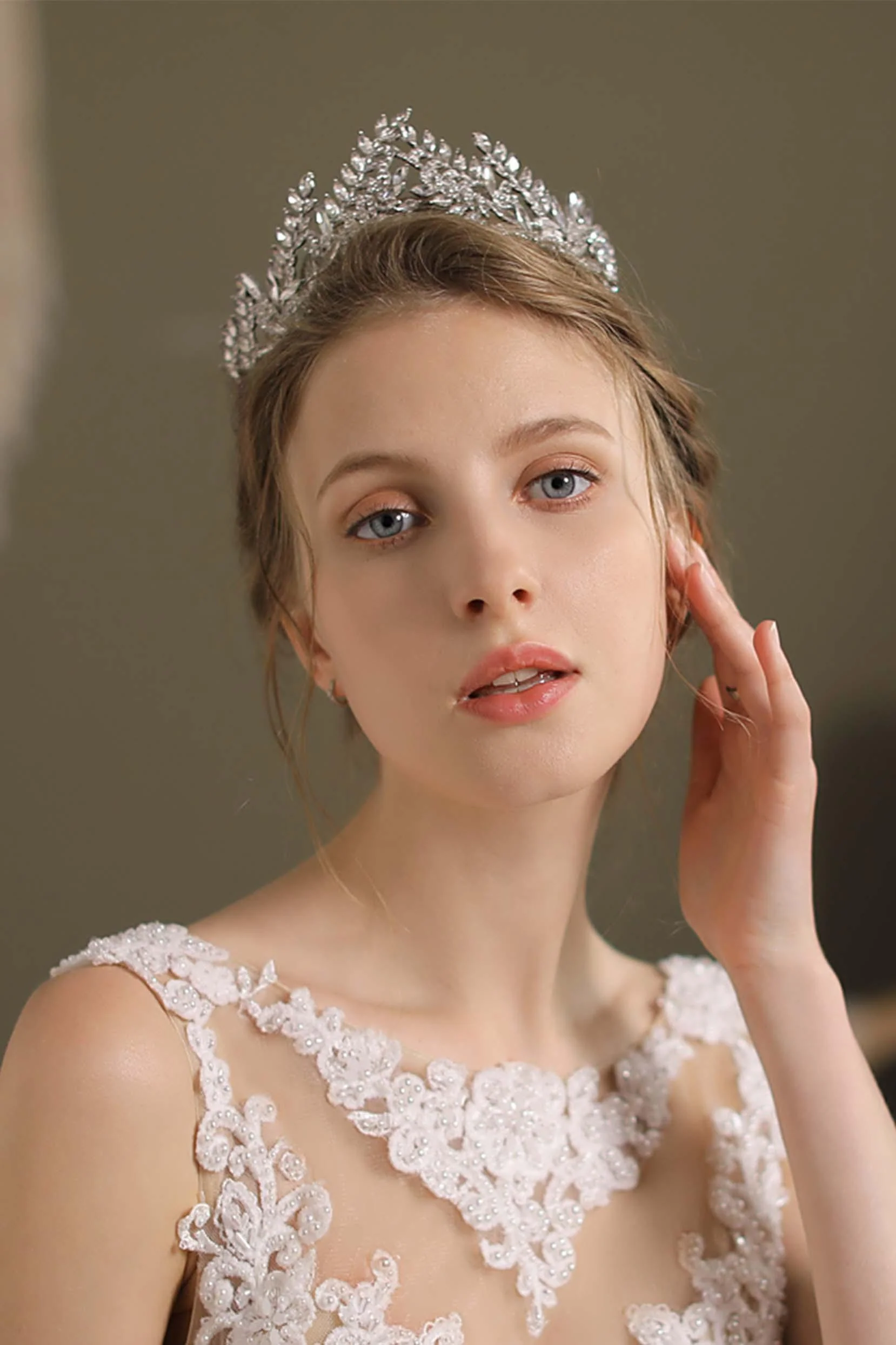 Alloy Tiaras with Rhinestone CH0388