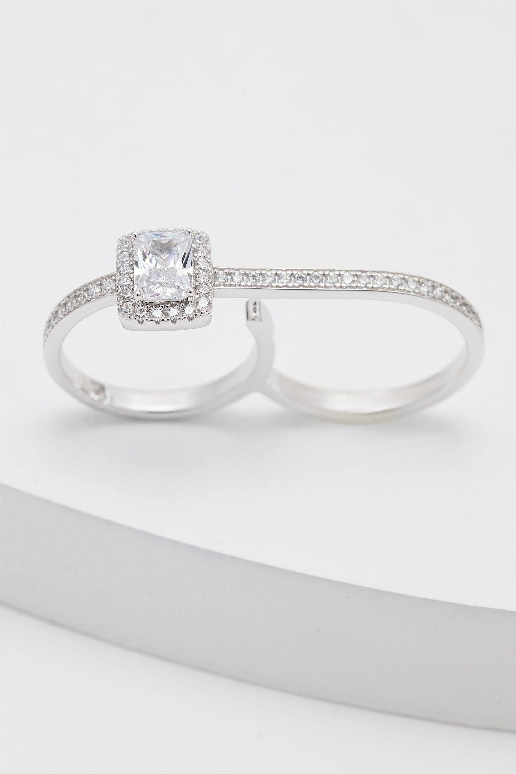 Rhodium plated Rings with Crystals CR0006