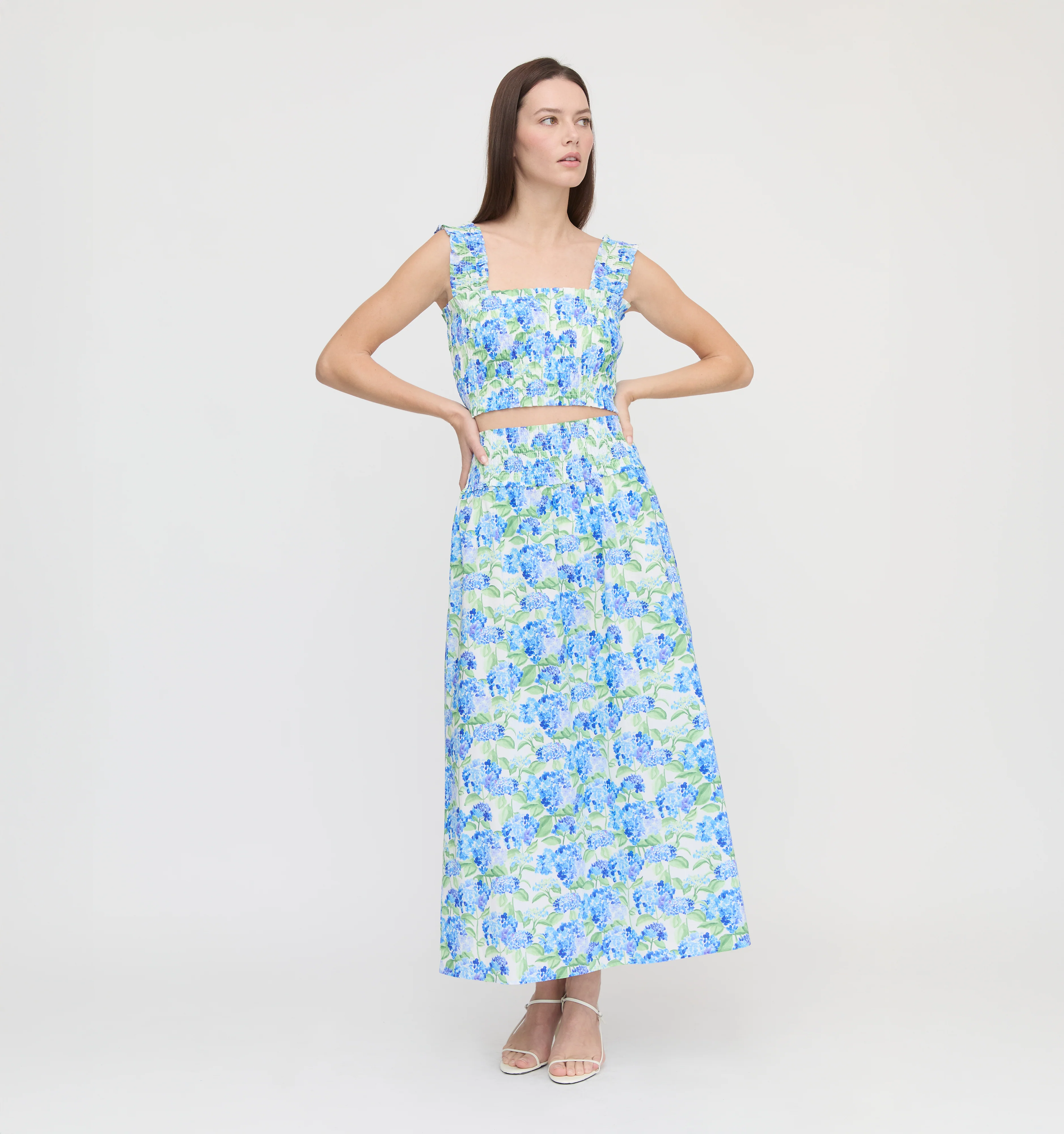 The Hill House x La Coqueta Delphine Nap Skirt - Blue Watercolor Hydrangea