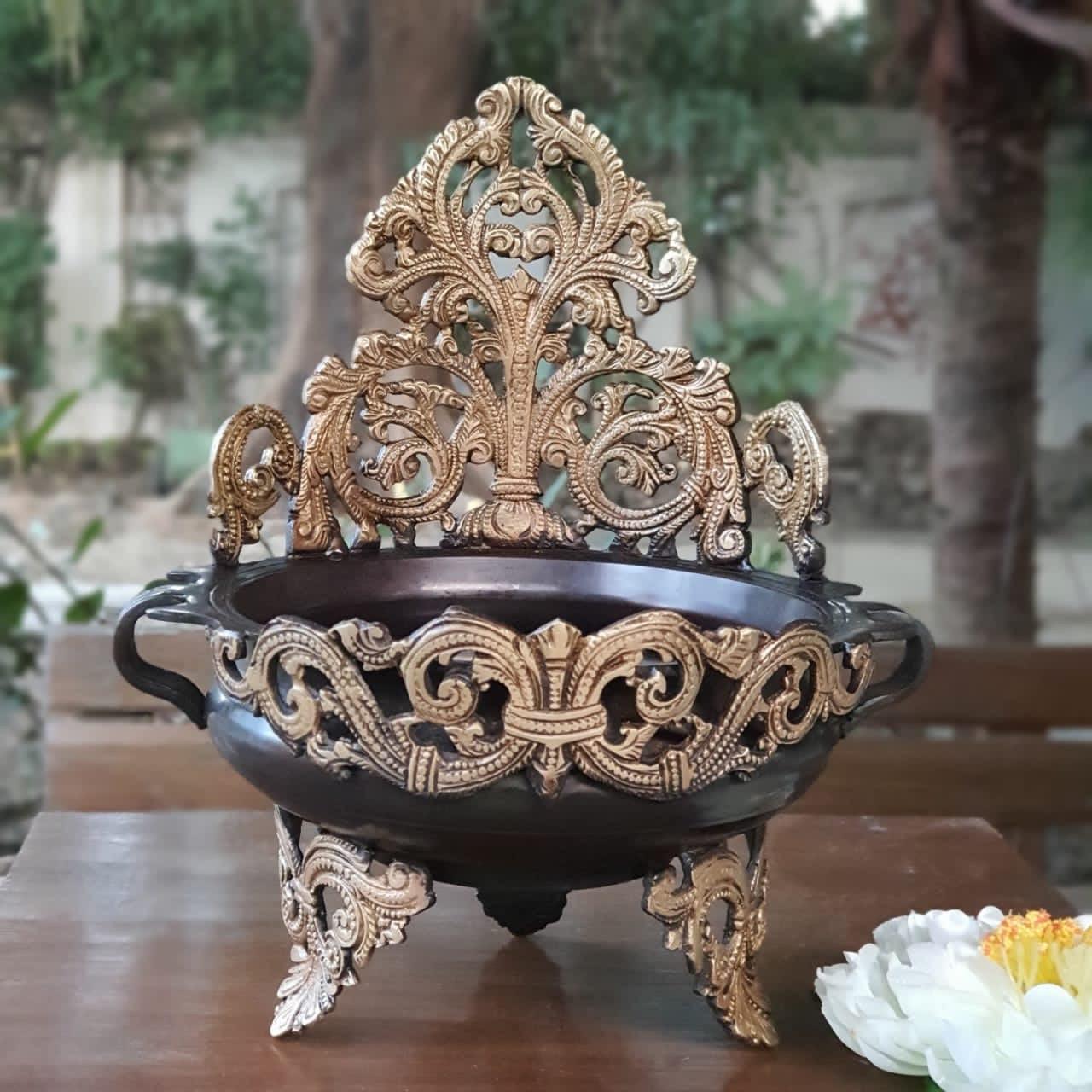 11 Inches Decorative Brass Urli - Copper Finish - Decorative Urli Bowl For Flower & Candle Decor