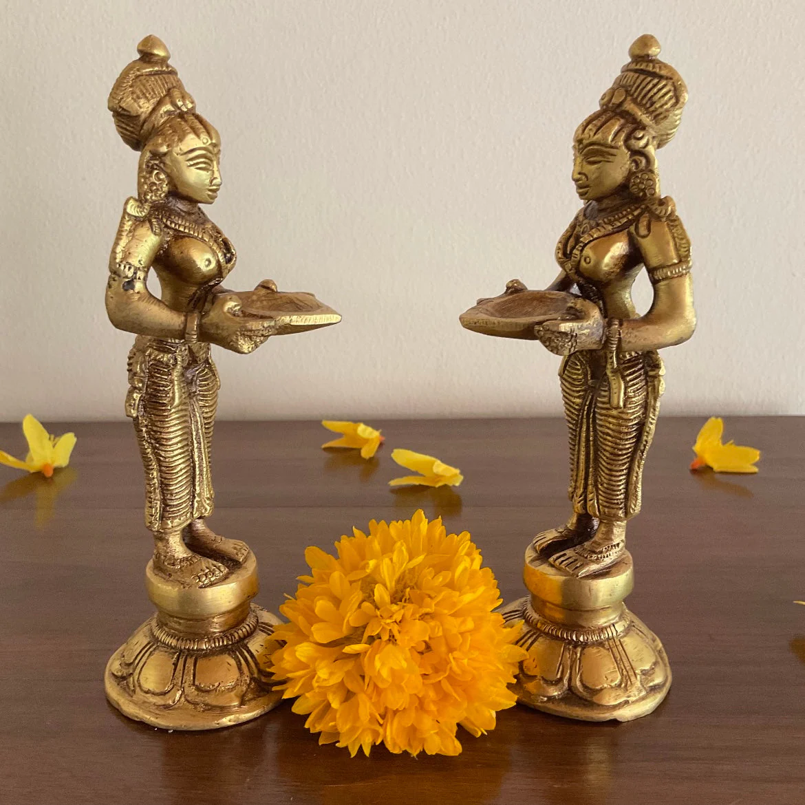 Deep Lakshmi - Handmade Brass lamp - Decorative