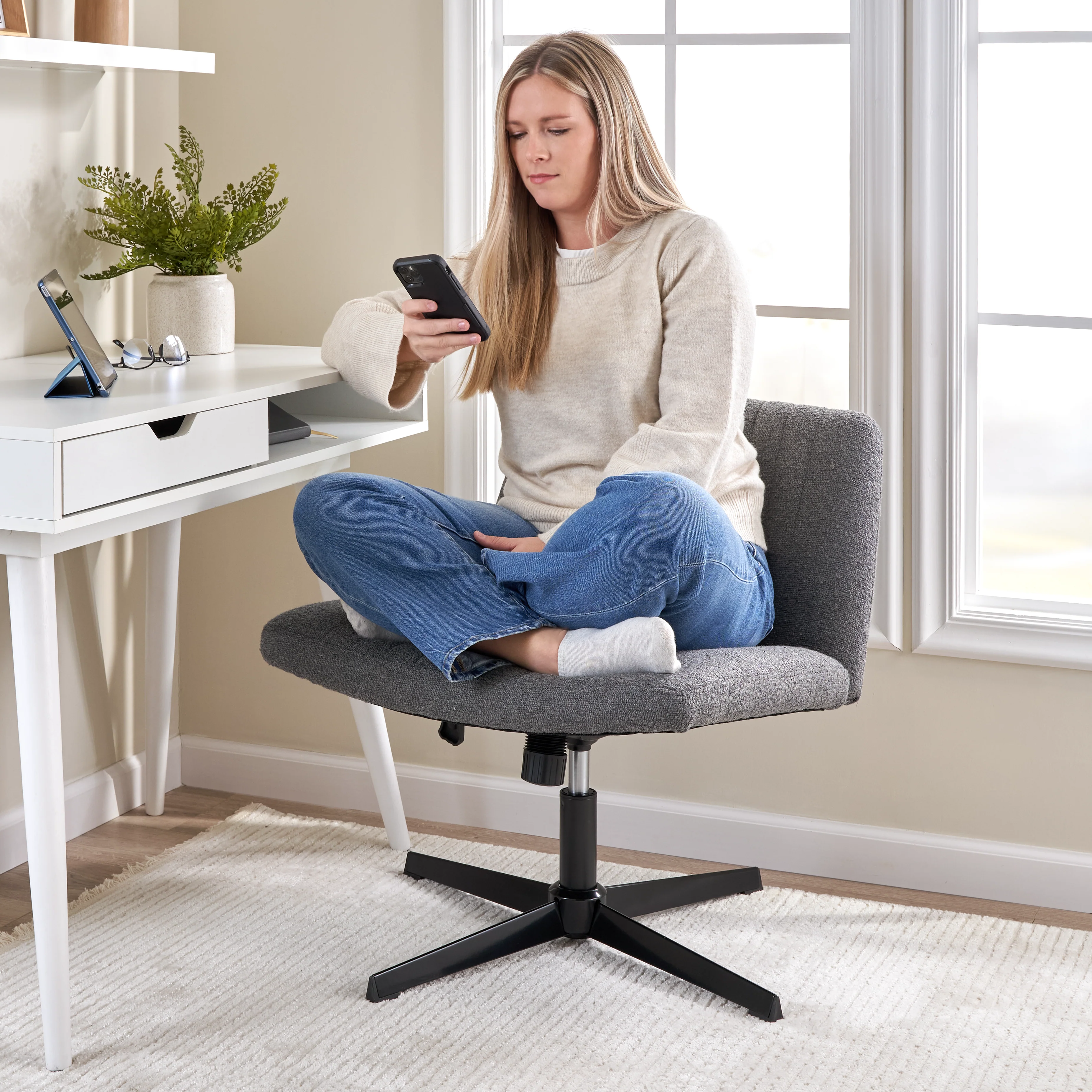 Sutton Armless Computer Chair Without Wheels