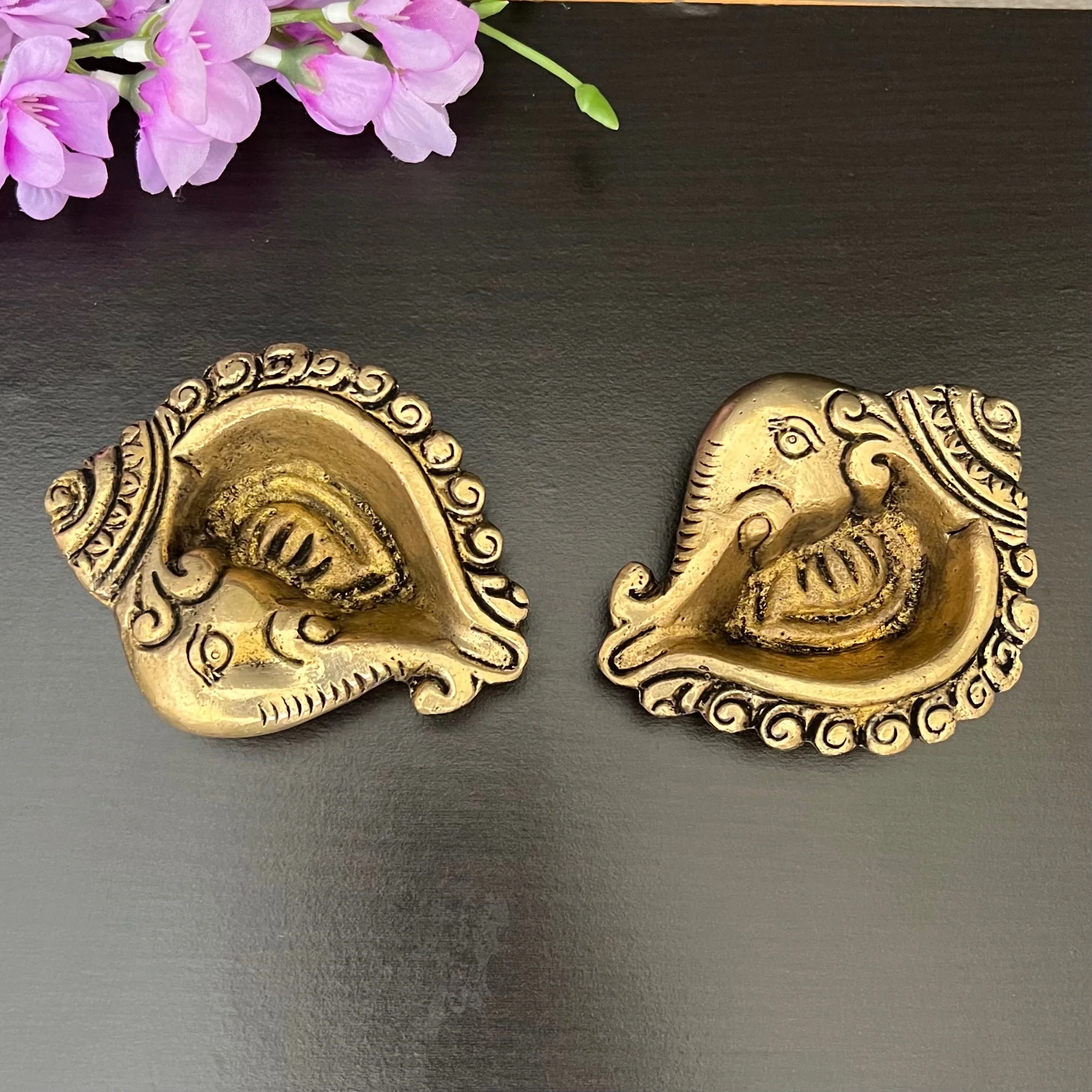 Small Ganesha Diya  (Set of 6) - Handmade Brass lamp - Decorative