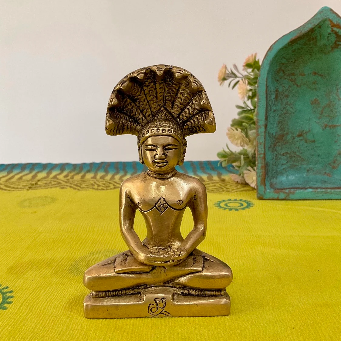Parshvanatha Swamy Jain Tirthankara Brass Idol - Decorative Statue