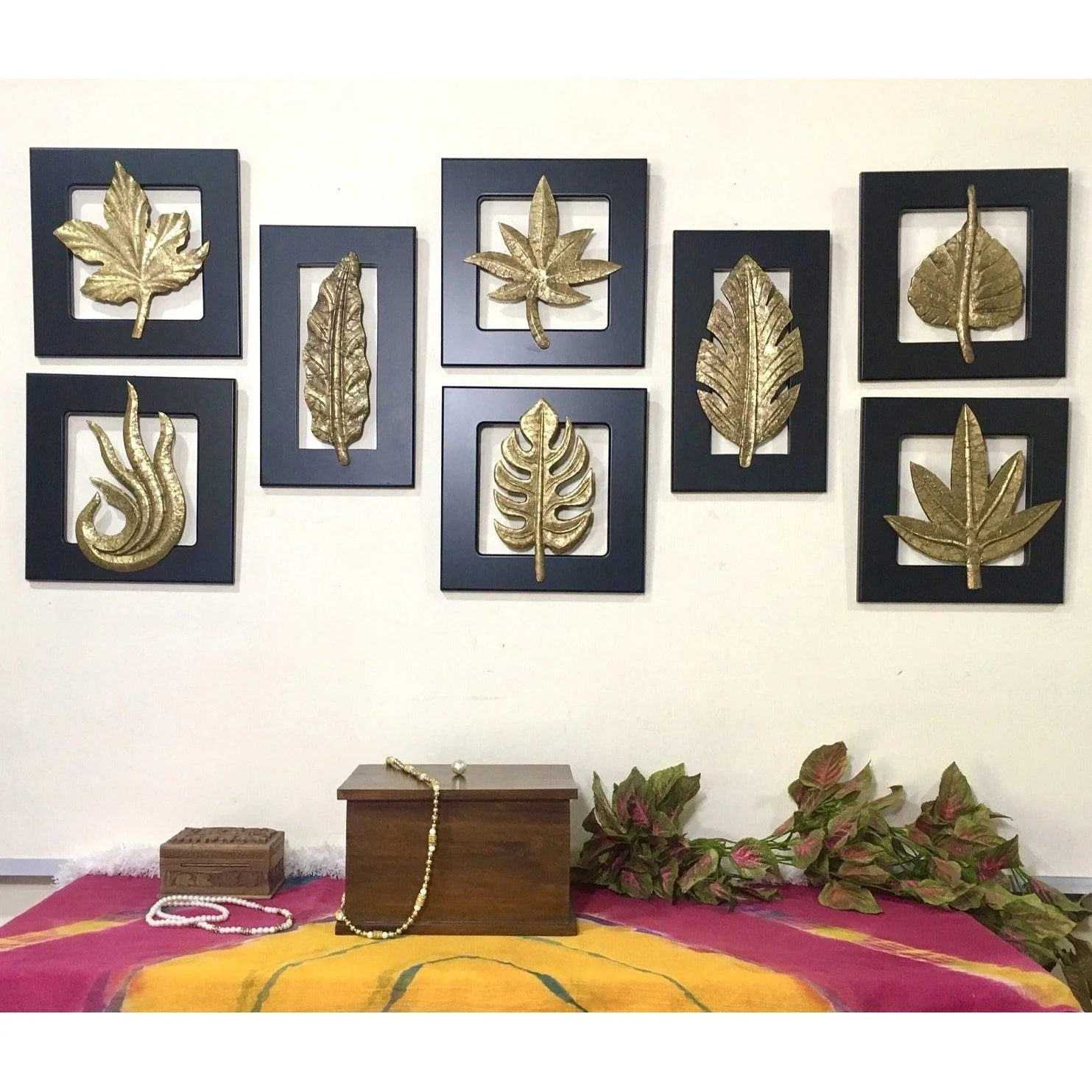 Brass Leaf Wall Hanging (Set of 8)