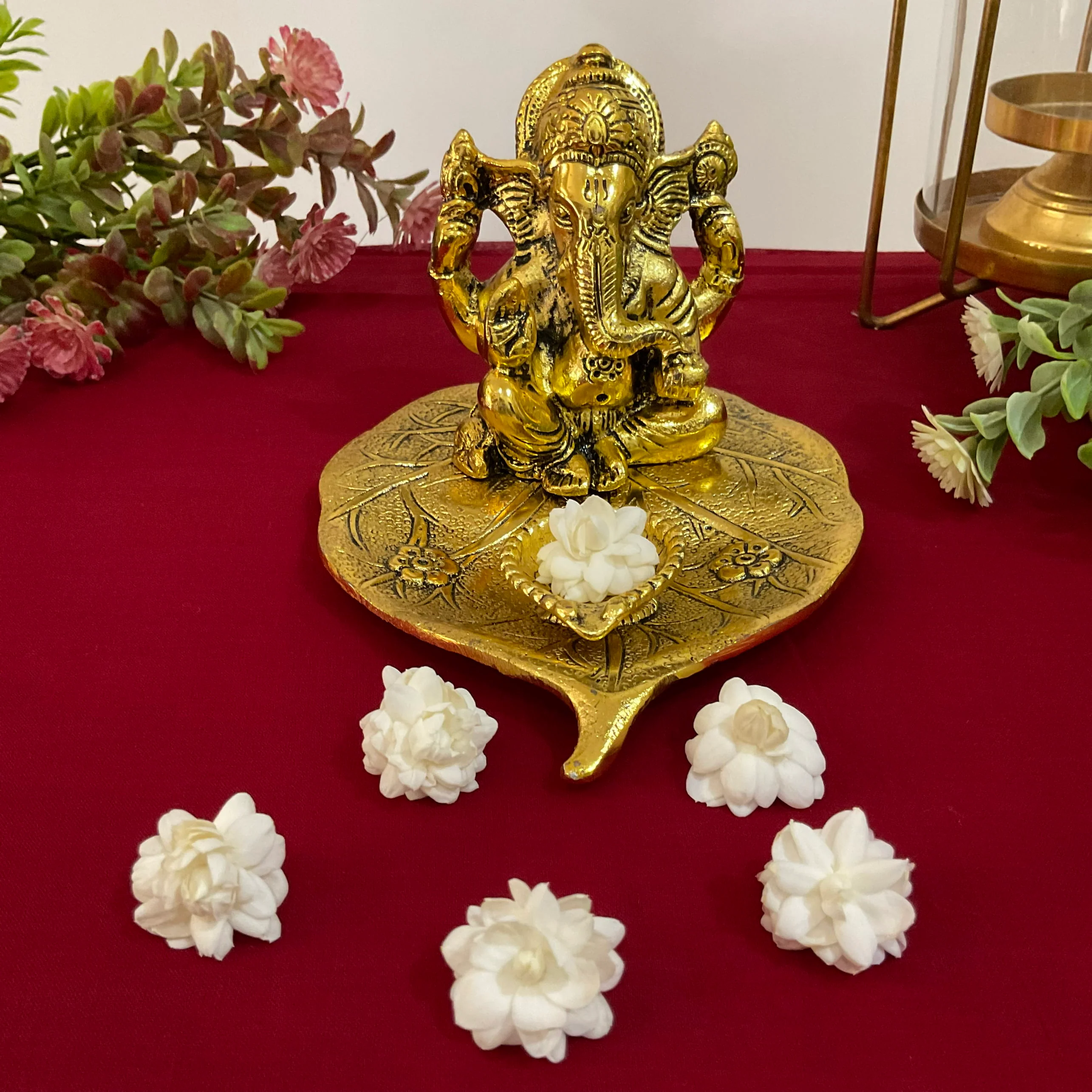 Appu Ganesha Aluminium Idol Diya
