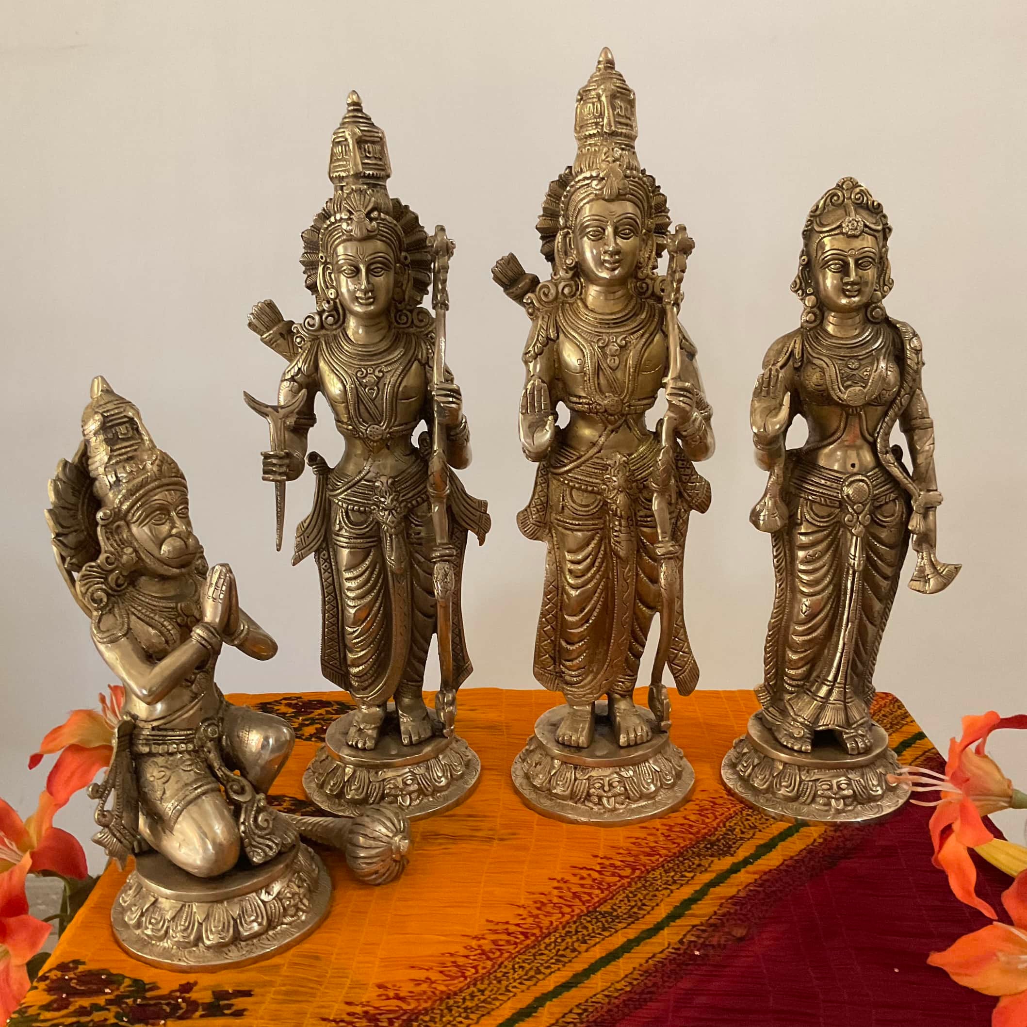 20 Inch Ram Darbar Brass Idol - Statue For Home Pooja And Decor
