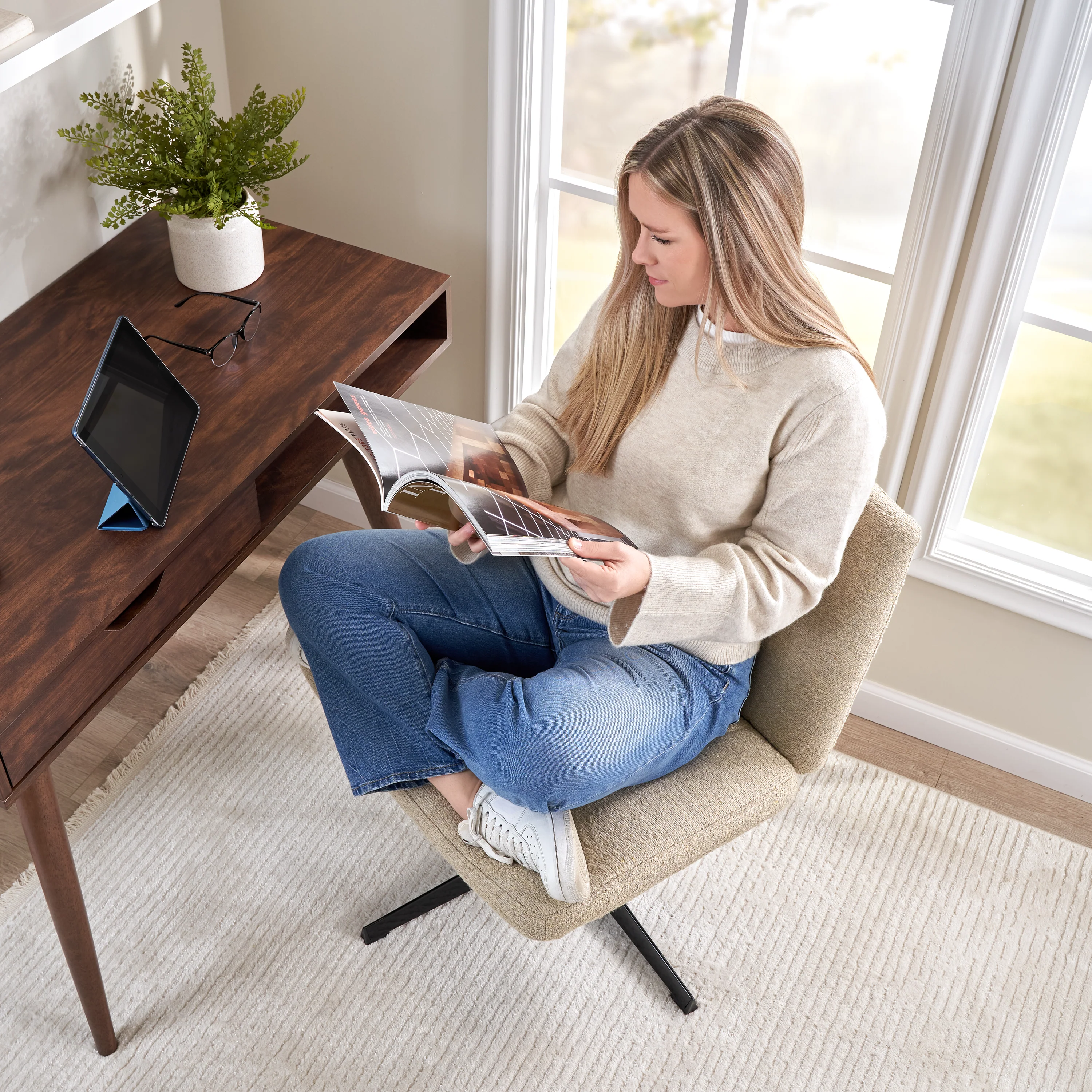 Sutton Armless Computer Chair Without Wheels