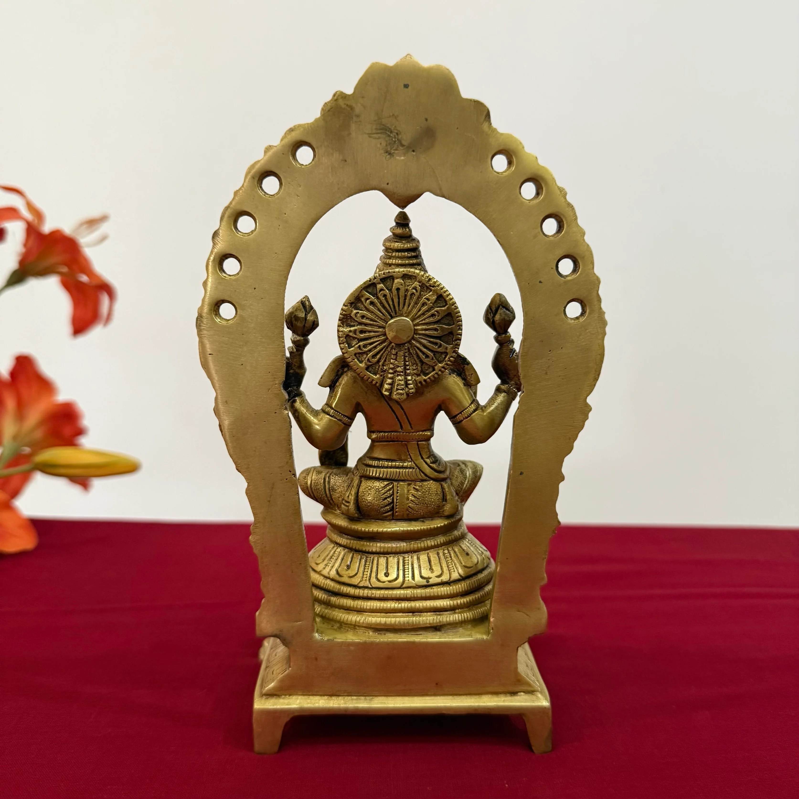 Goddess Laxmi Brass Idol - Decorative Lakshmi Statue For Home Decor and Pooja