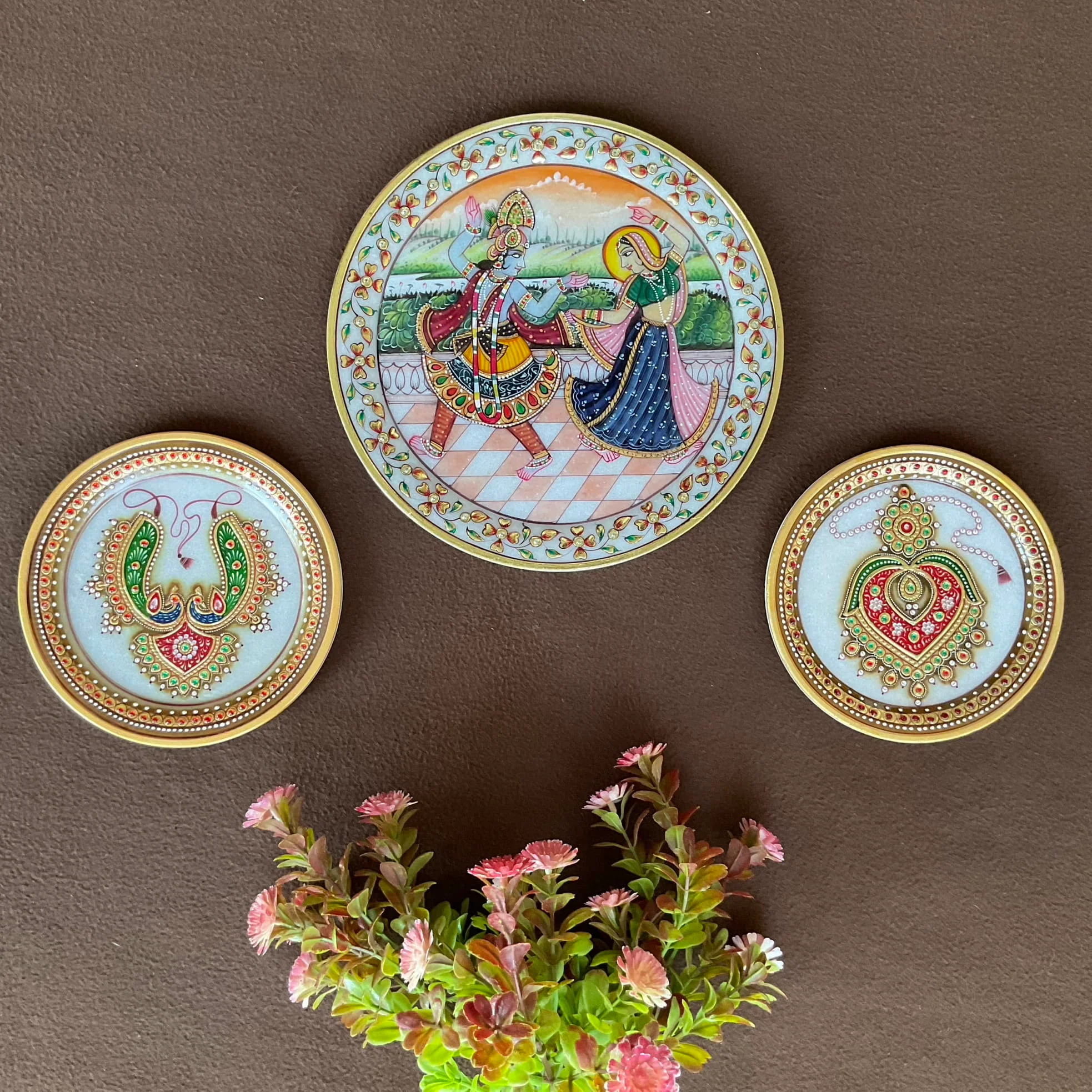 Radha krishna And Meenakari Jewelry Painting (Set of 3) - Wall Hanging - Decorative Round Marble Plate
