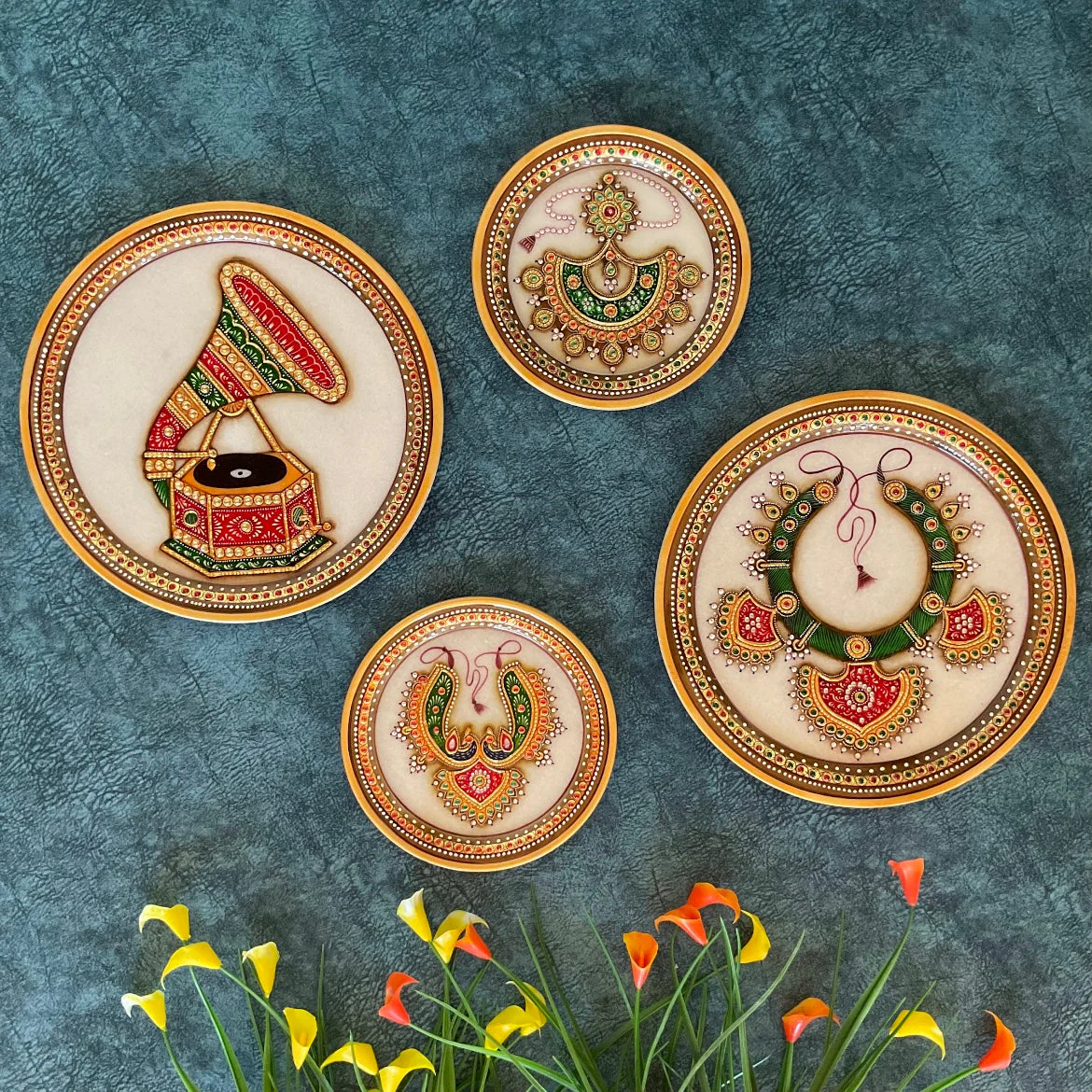 Gramophone & Meenakari Jewelry Painting (Set of 4) - Wall Hanging - Decorative Round Marble Plate