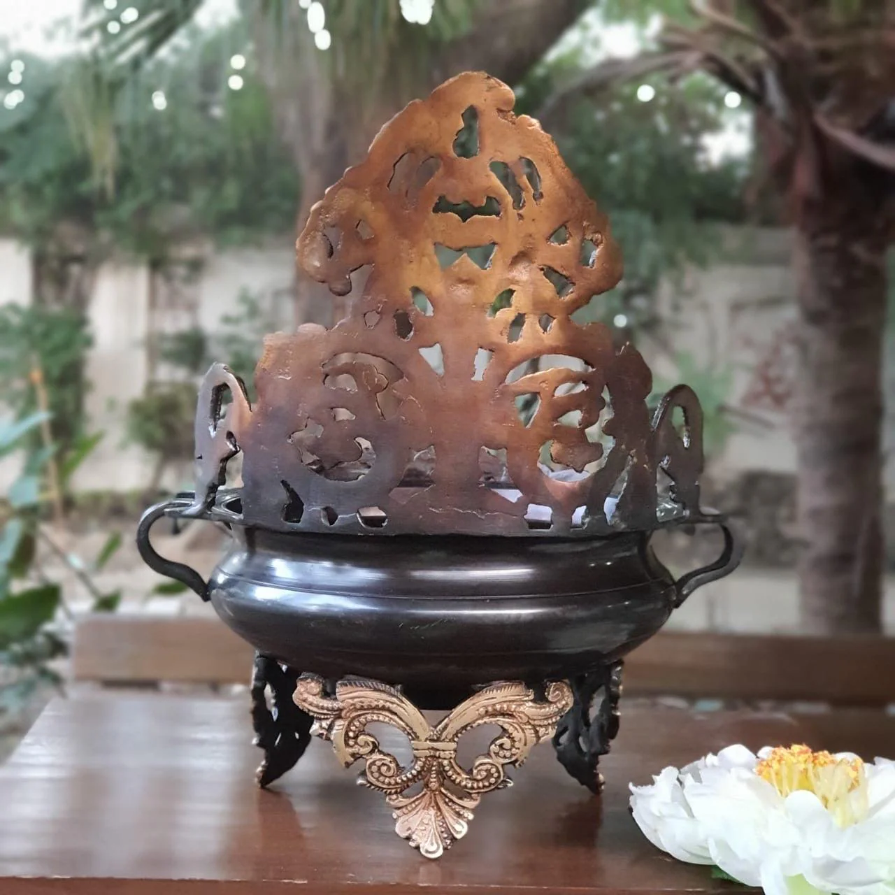 11 Inches Decorative Brass Urli - Copper Finish - Decorative Urli Bowl For Flower & Candle Decor