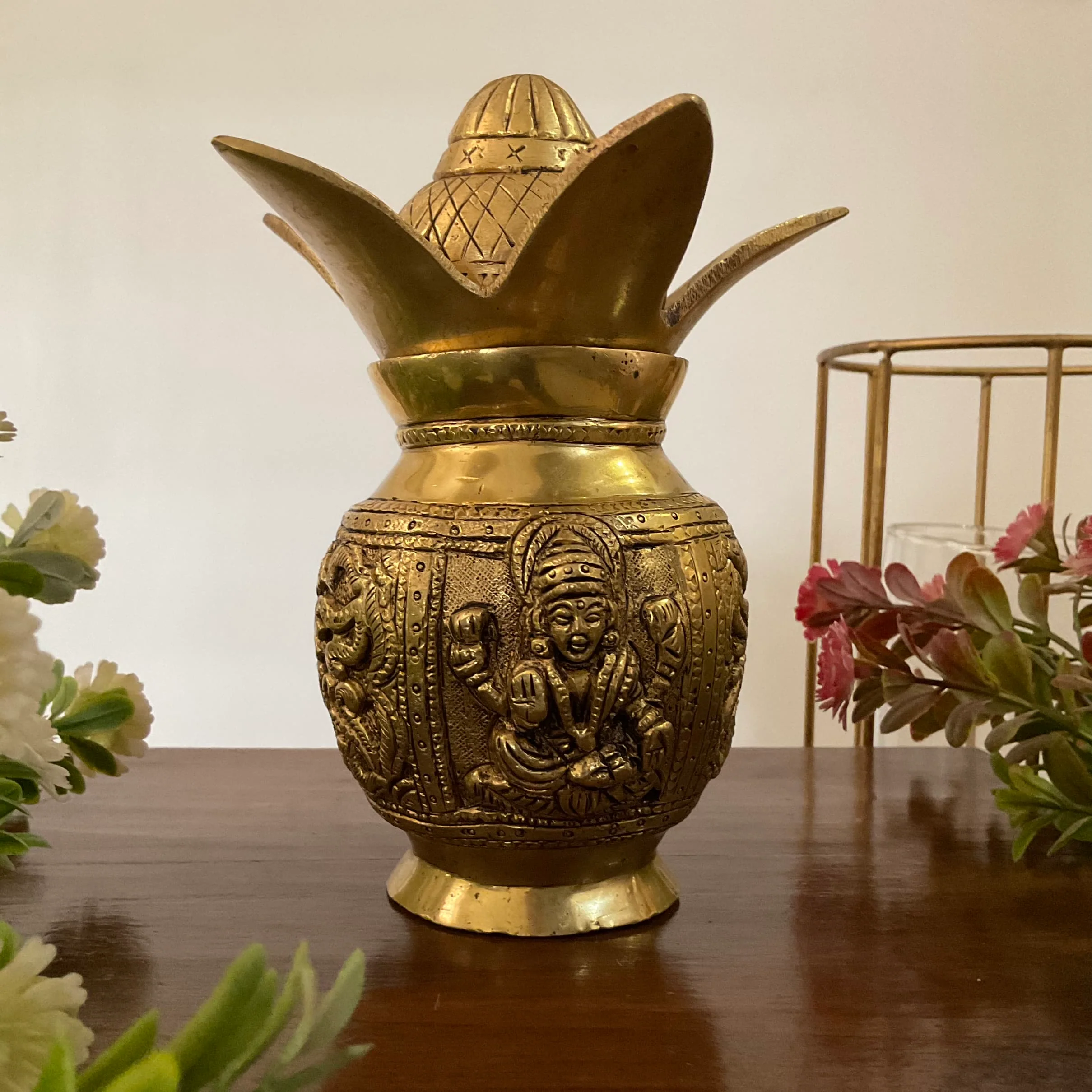 Lakshmi Ganesha Brass Kalash With Coconut For Pooja