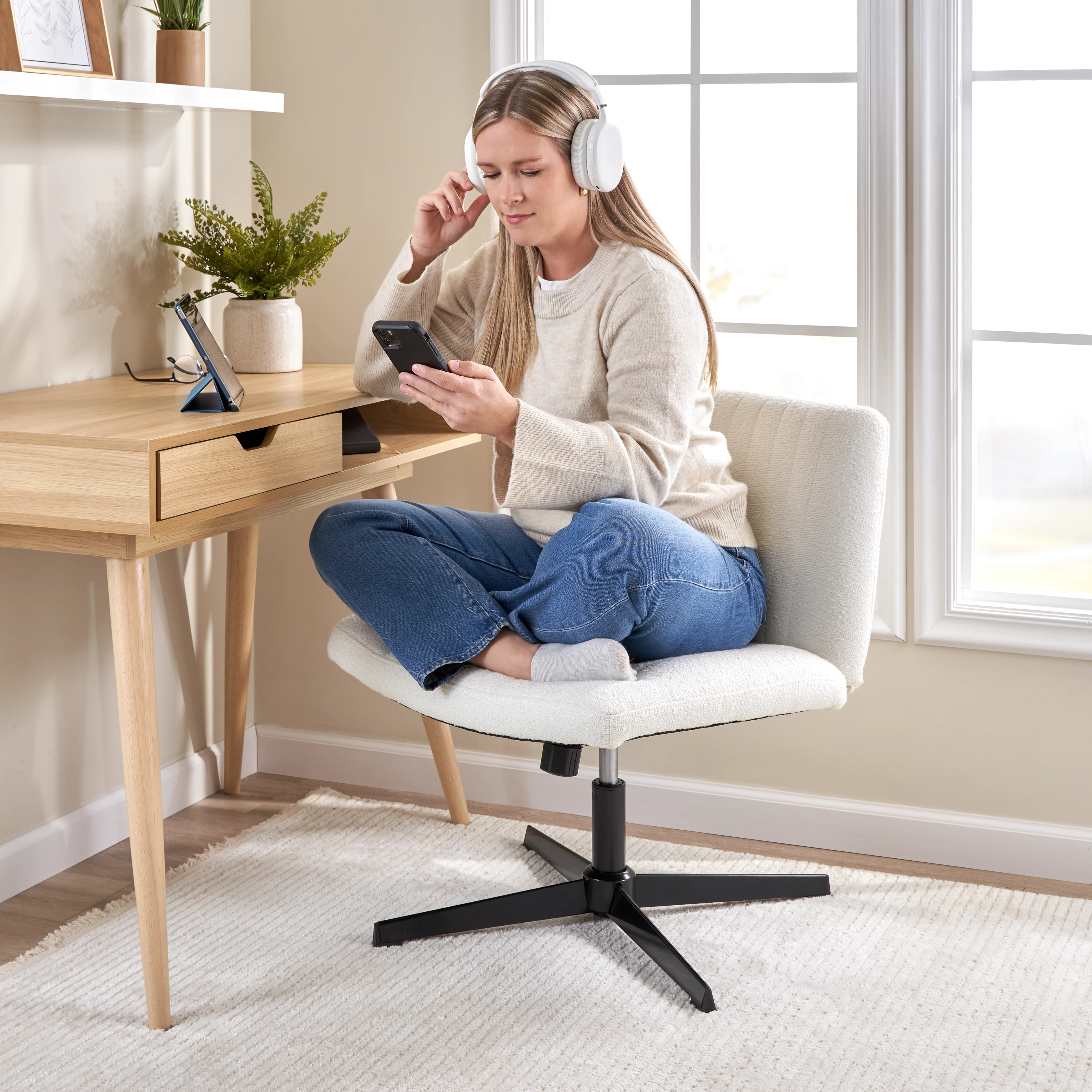 Sutton Armless Computer Chair Without Wheels