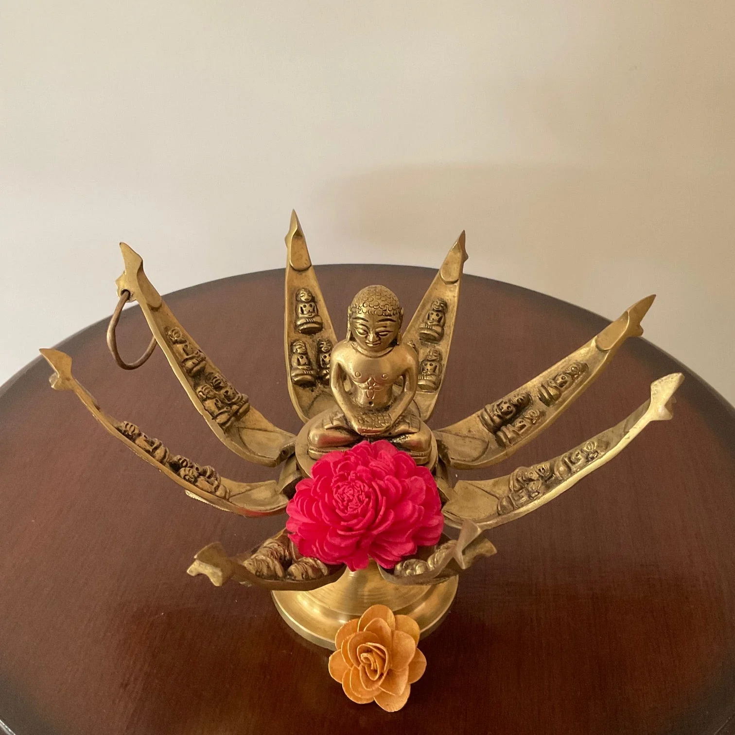 Mahavir Swamy & 24 Tirthankar In Lotus Brass Idol - Decorative Statue