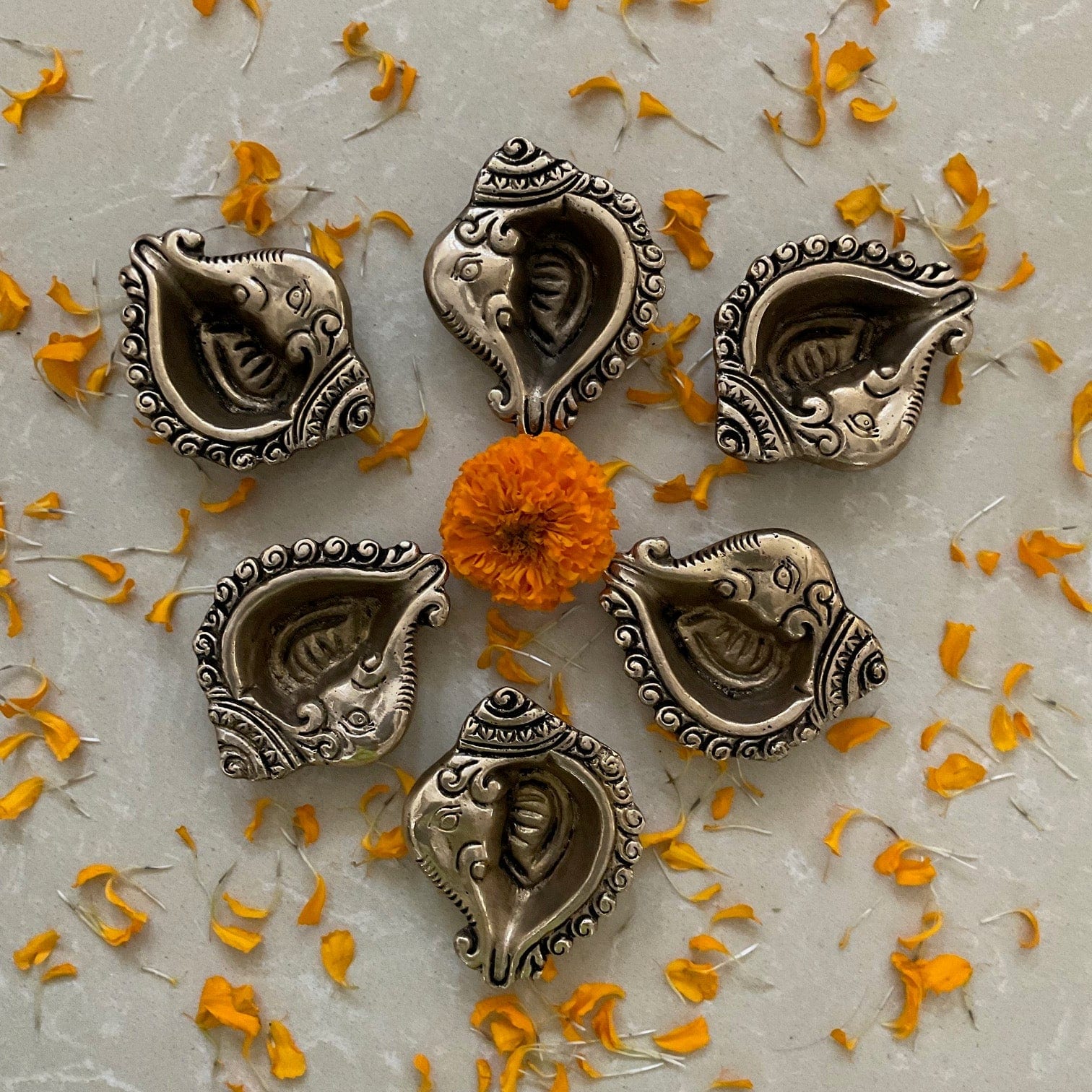 Small Ganesha Diya  (Set of 6) - Handmade Brass lamp - Decorative