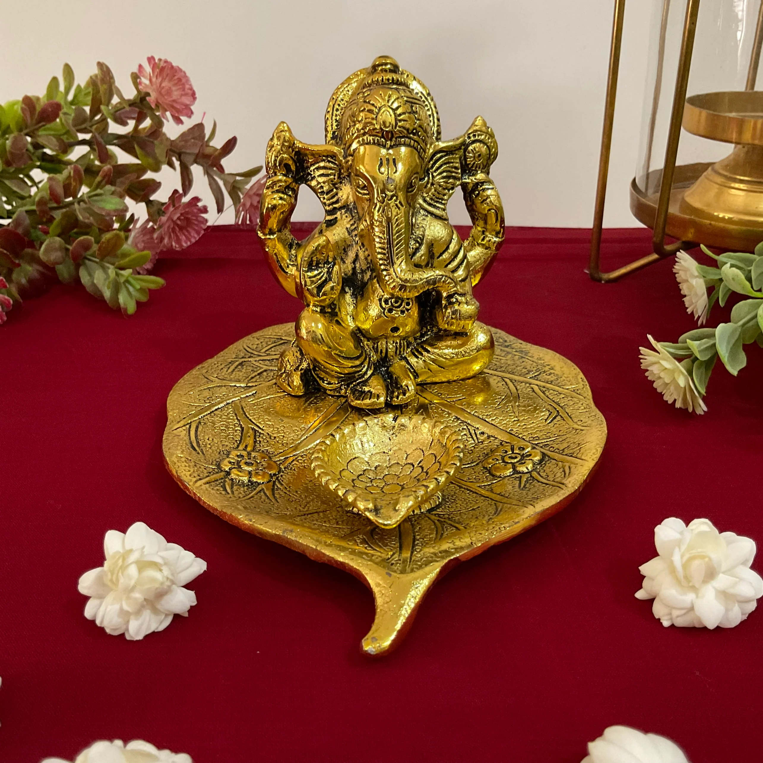Appu Ganesha Aluminium Idol Diya