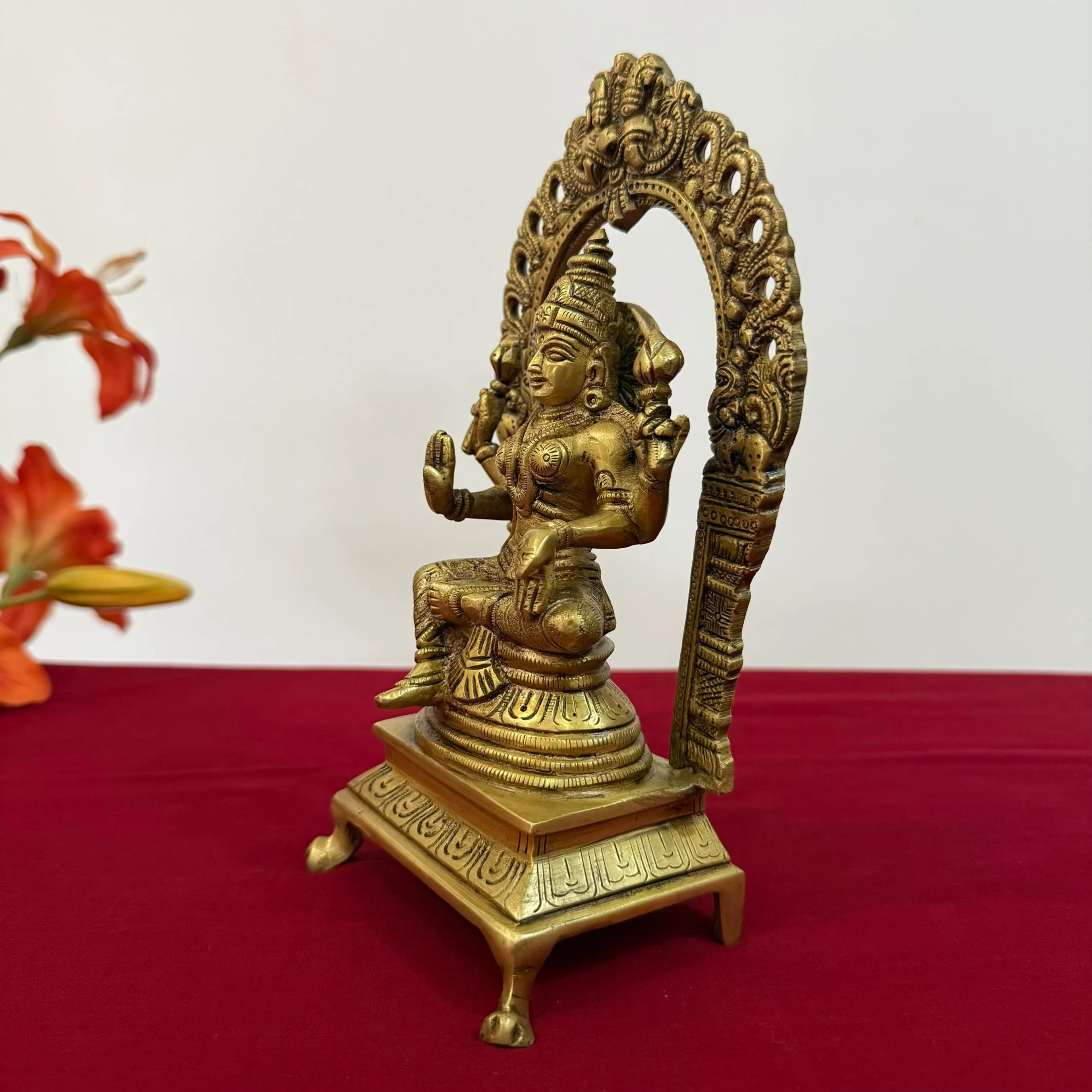 Goddess Laxmi Brass Idol - Decorative Lakshmi Statue For Home Decor and Pooja