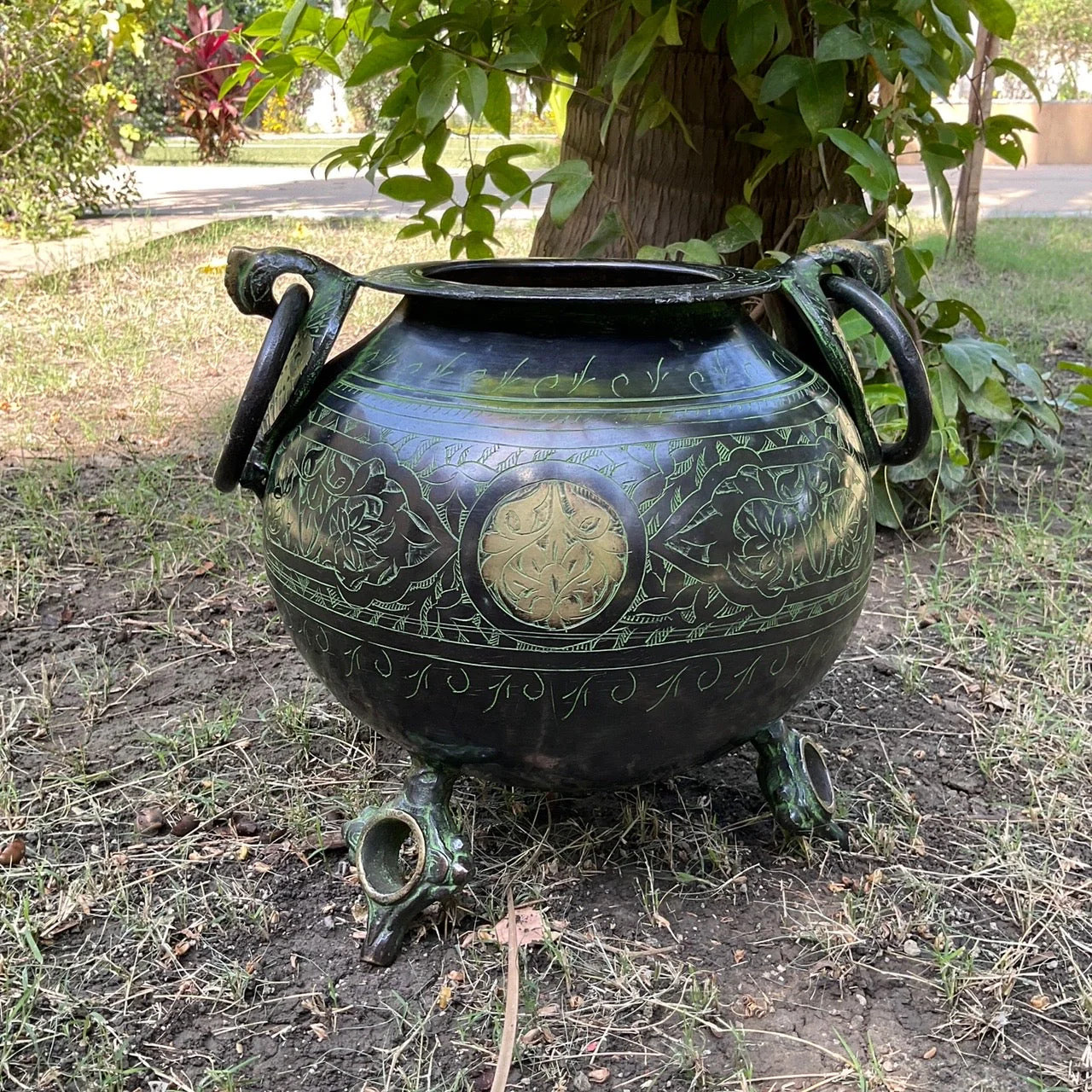 Decorative Brass Planter - Green Sand Finish - Home Decor